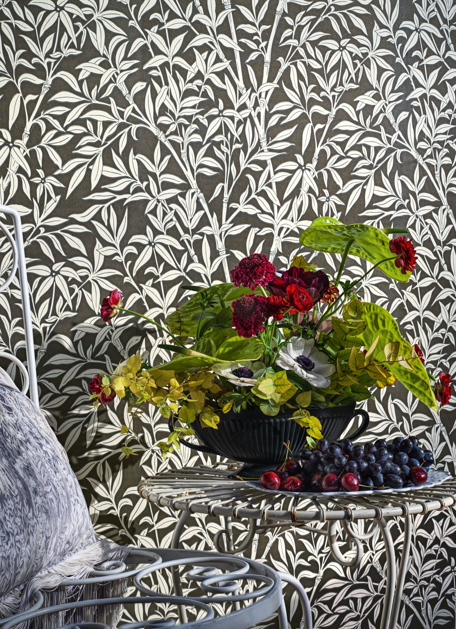 Bamboo Forest Wallpaper in snow on soot color - pattern number 127/1007.CS.0 - by Cole and Son in the Classics Vol I collection