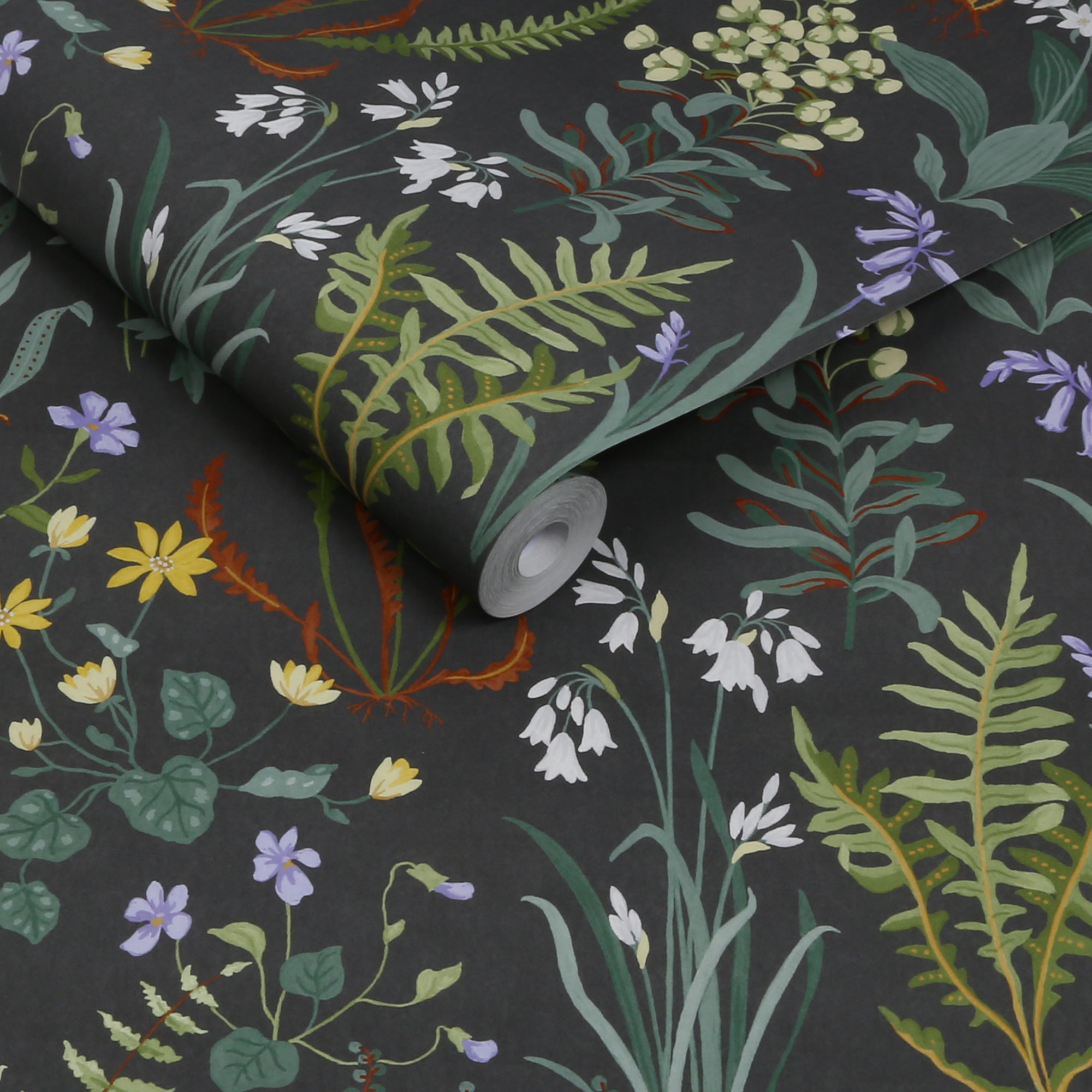 Oshibana Wallpaper in night color - pattern number 130312 - by Graham and Brown in the 2025 Exclusives collection