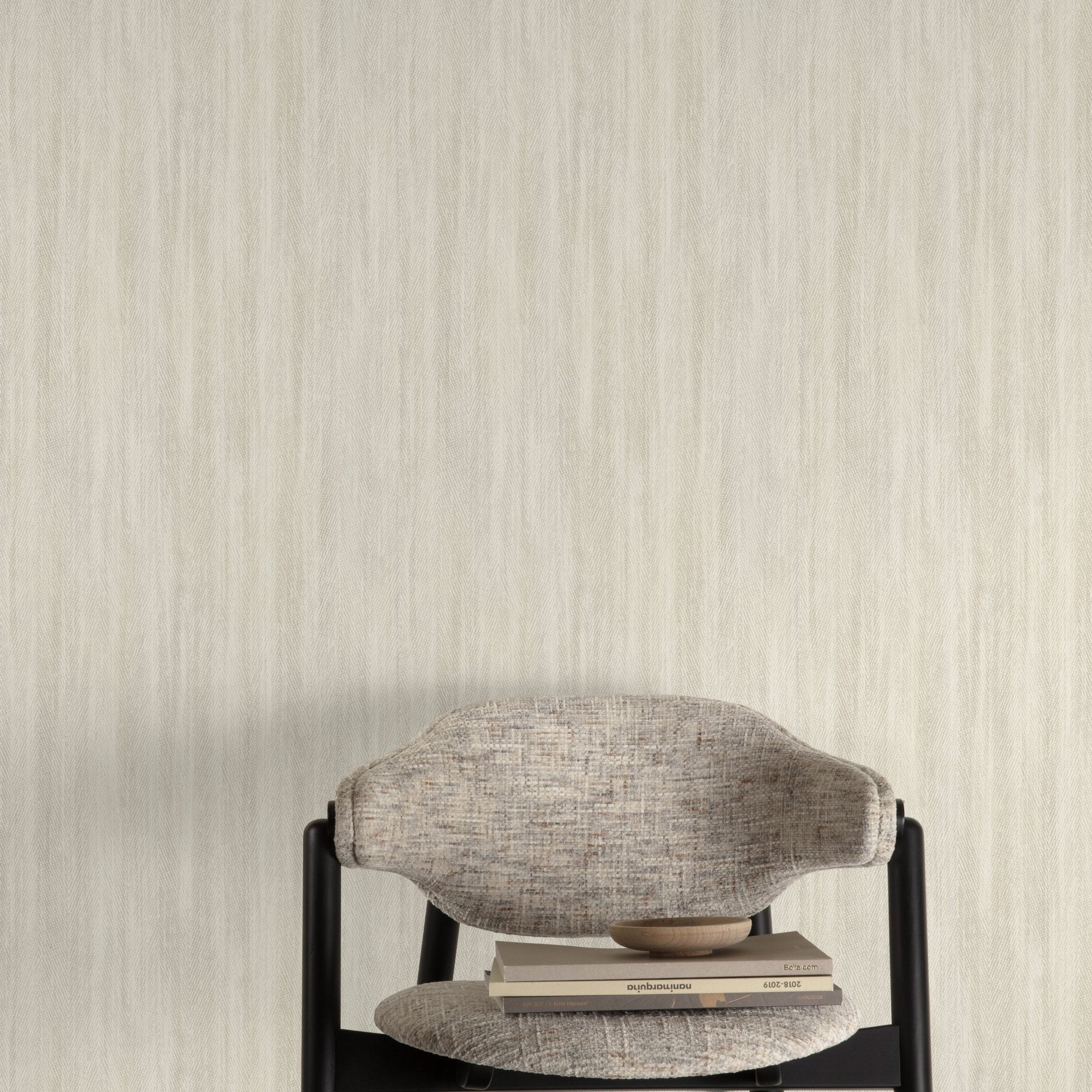 Textile Plain Wallpaper in beige color - pattern number 205101 - by Grandeco in the Textured Vibes collection