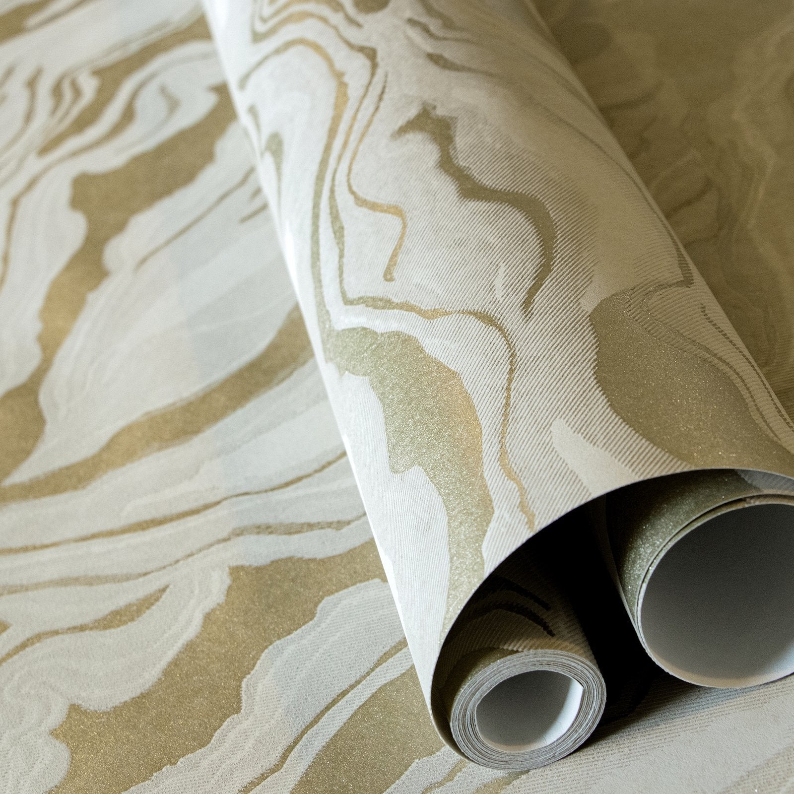 Reflection Sand Gold wallpaper in beige color - pattern number GH30026-23 - by Galerie in the Slow Living collection