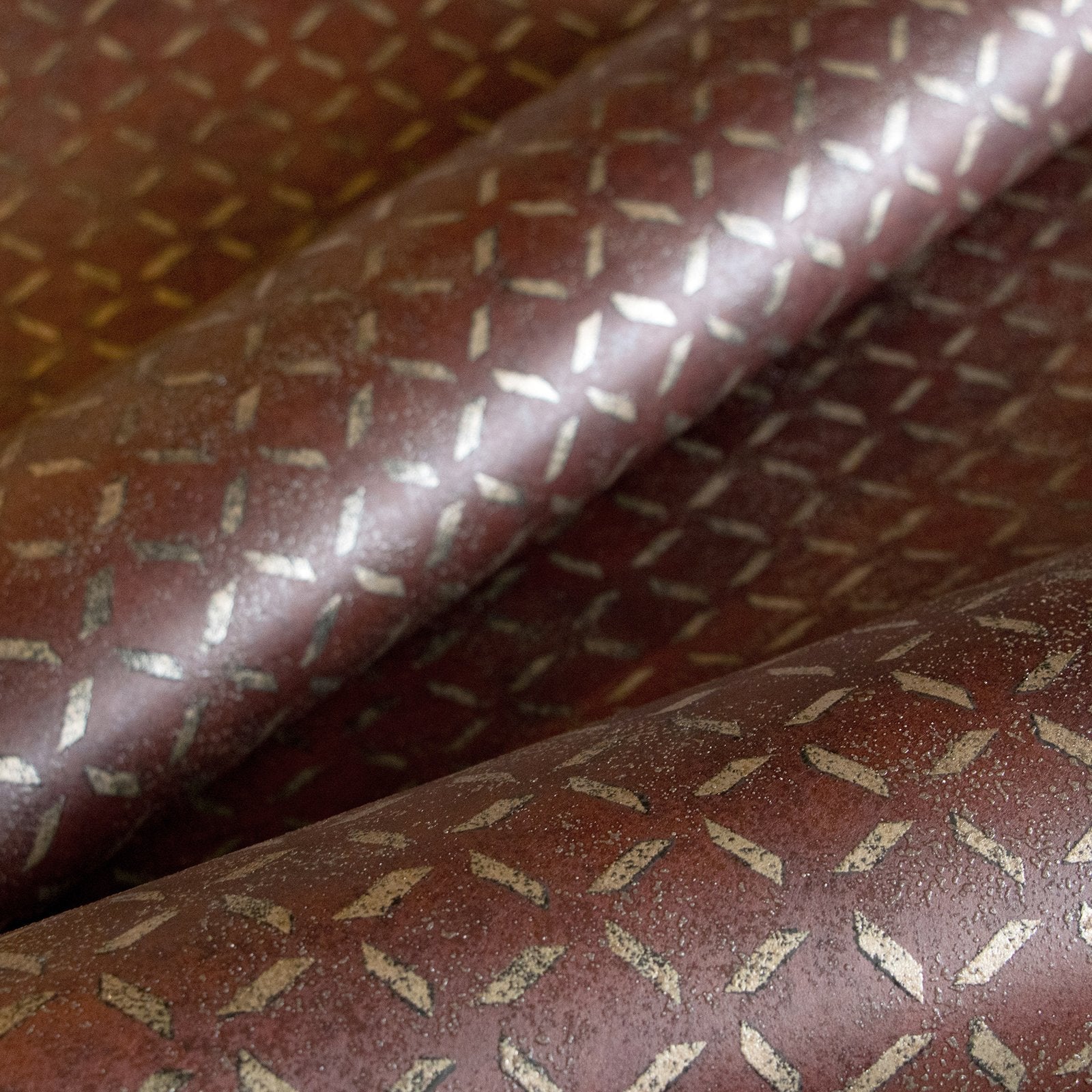 Soho / Metal Drain Grid wallpaper in red color - pattern number GH30049-23 - by Galerie in the Urban Classics collection