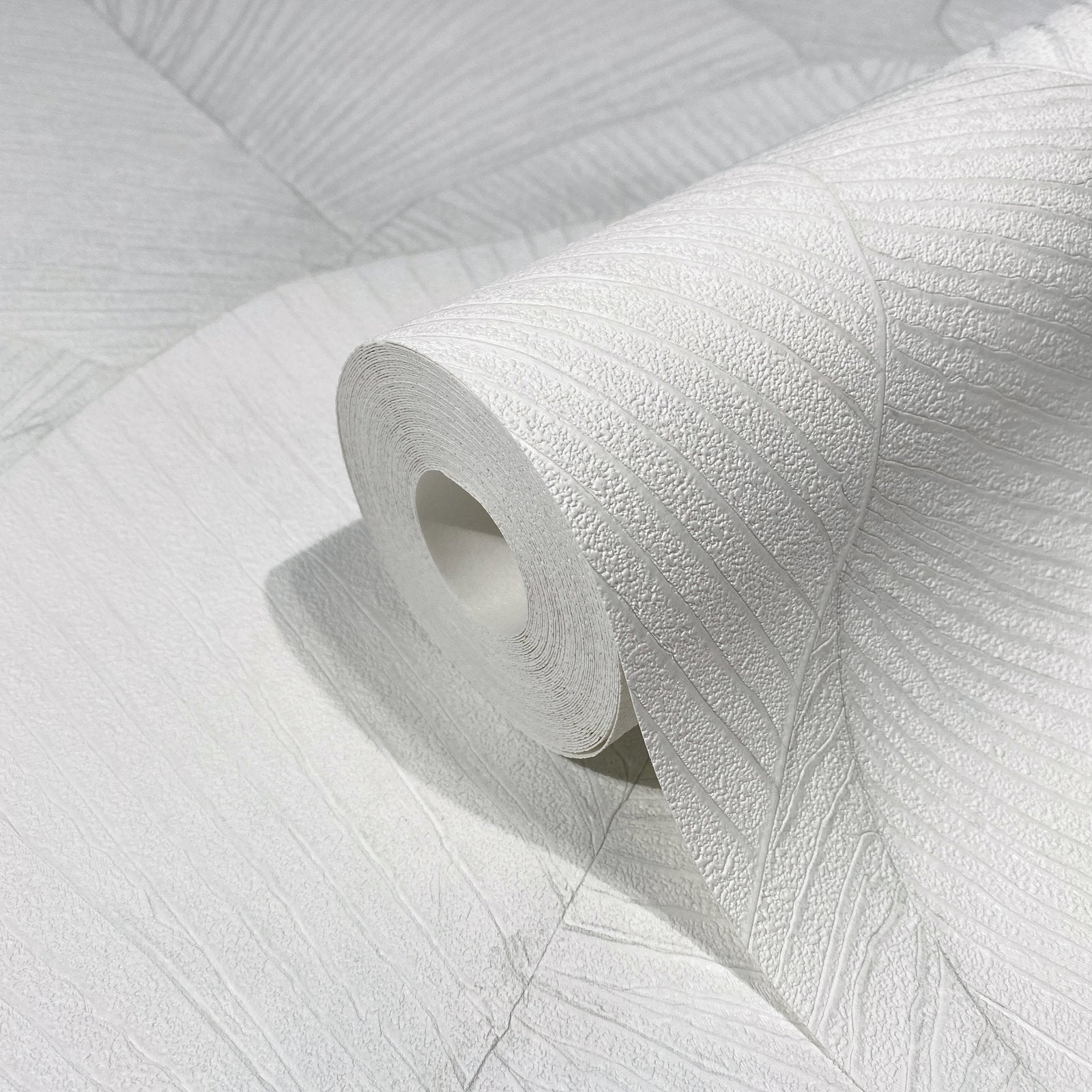Palm Leaf wallpaper in white color - pattern number 34507 - by Galerie in the Kumano collection