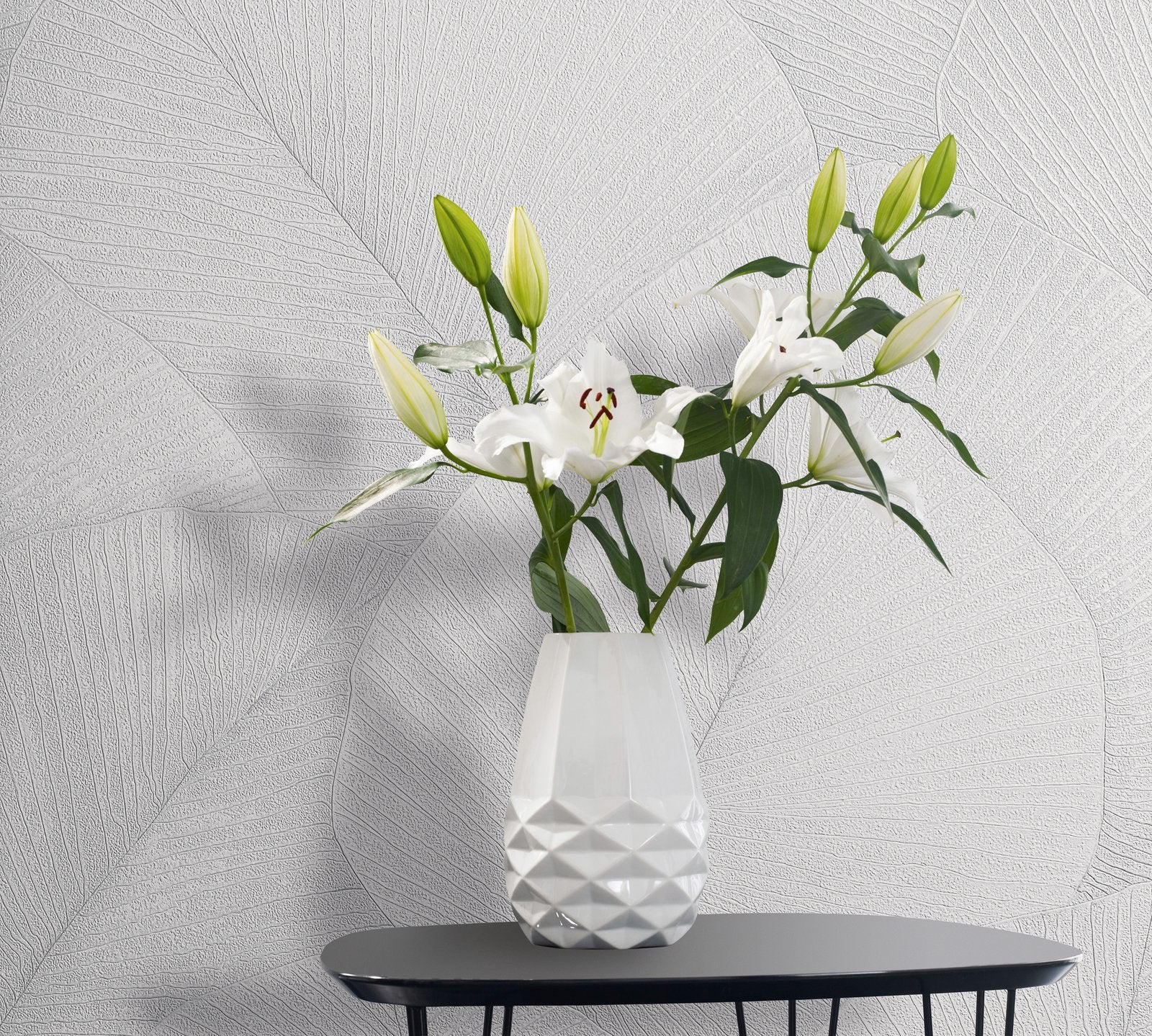 Palm Leaf wallpaper in white color - pattern number 34507 - by Galerie in the Kumano collection