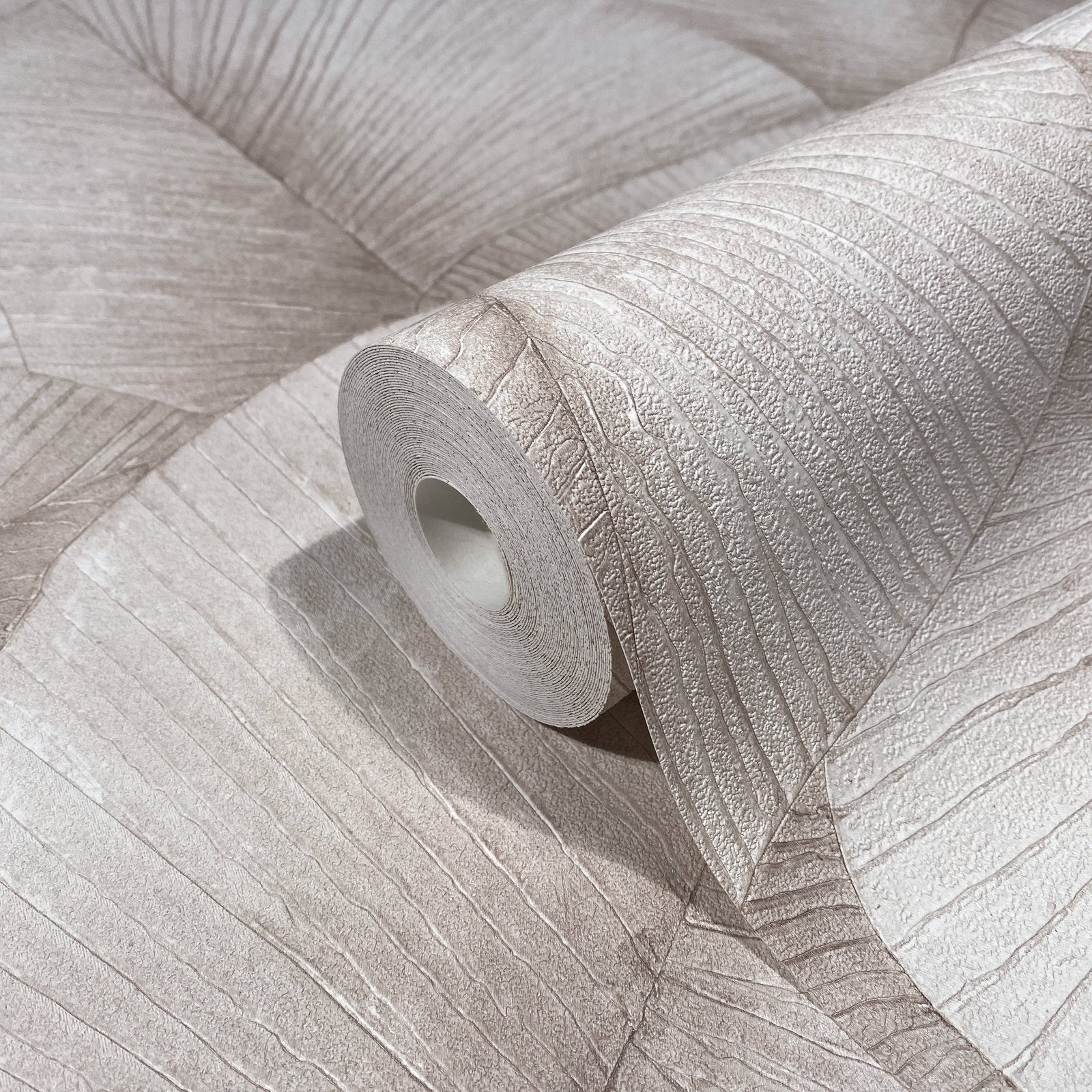 Palm Leaf wallpaper in pink color - pattern number 34511 - by Galerie in the Kumano collection