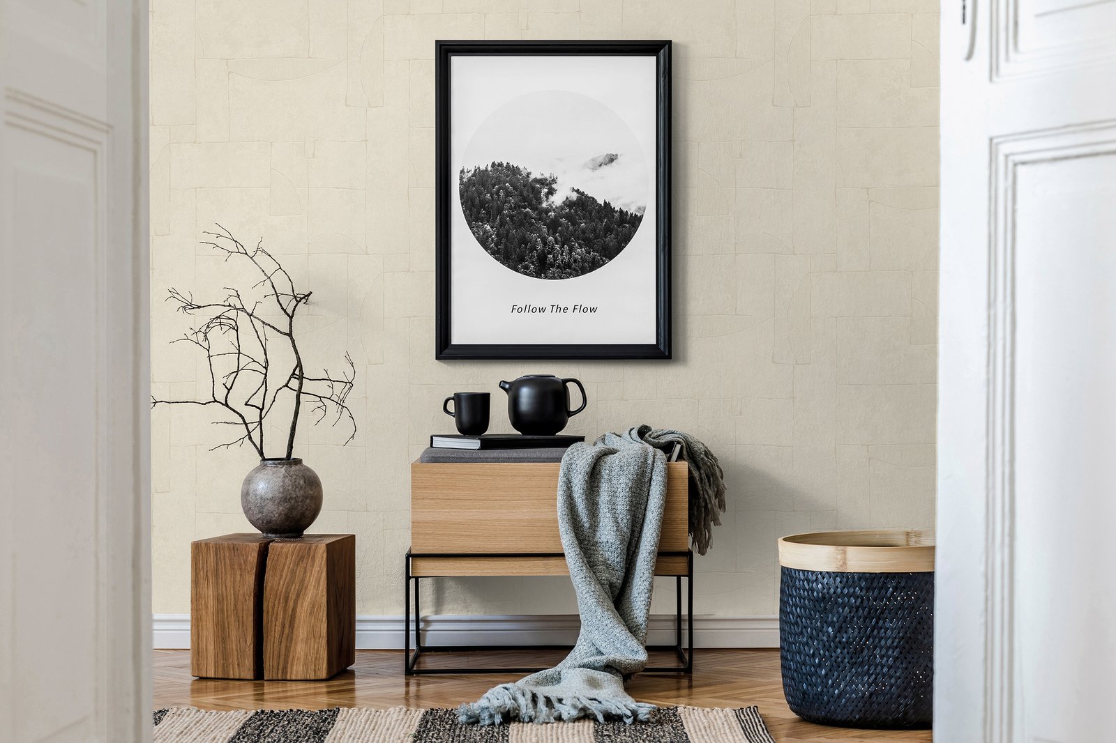 Graphic wallpaper in silver grey color - pattern number TR34604 - by Galerie in the Terra collection