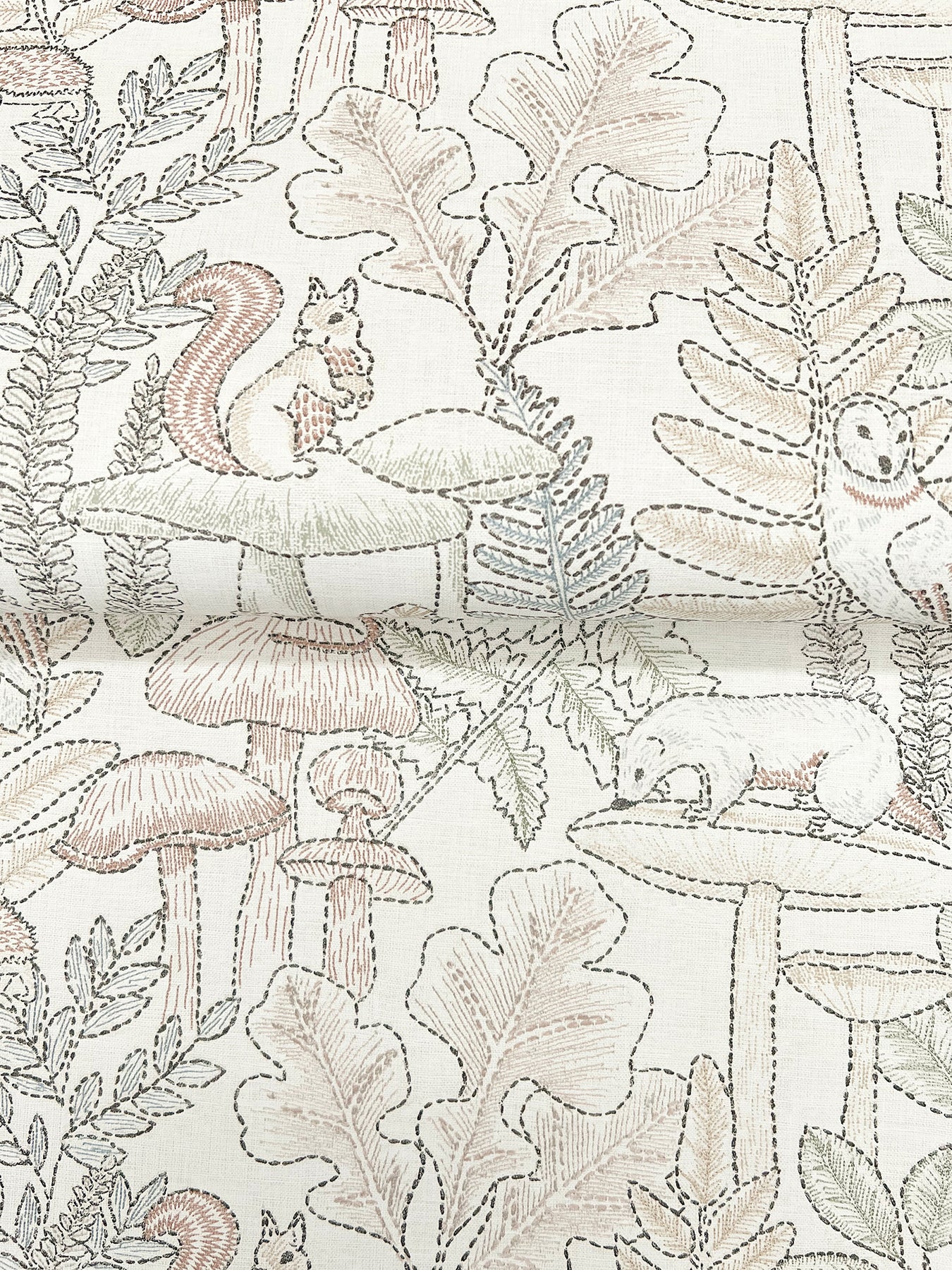 Holt wallpaper in pastel color - pattern number 4169-83101 - by Chesapeake in the Oak and Moss collection
