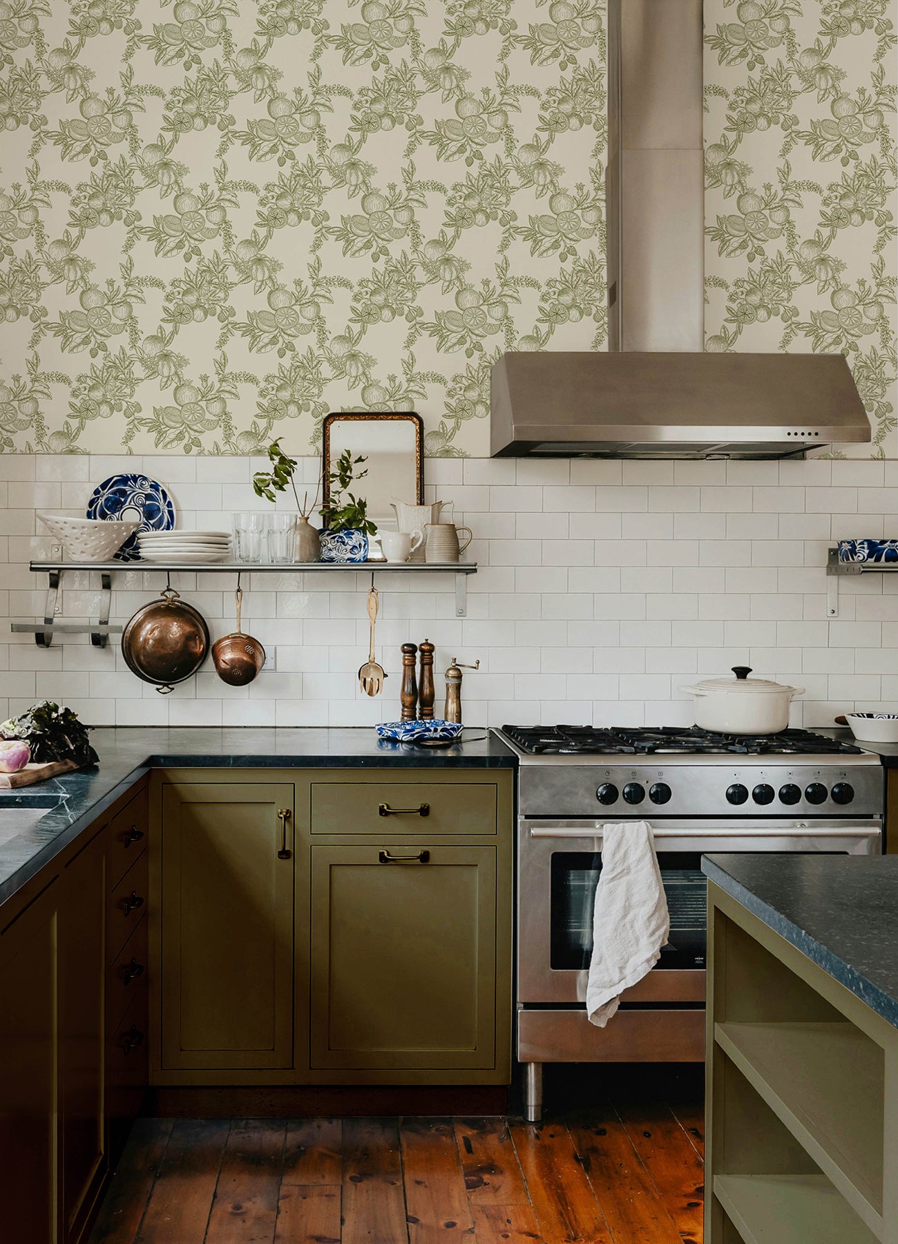 Gerty wallpaper in green color - pattern number 4173-27636 - by A Street Prints in the Chris Loves Julia collection