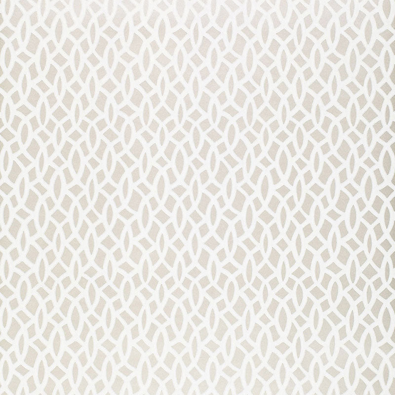 Chain Link wallpaper in silver color - pattern number 5004751 - by Schumacher in the Essential Wallcoverings Small Prints collection