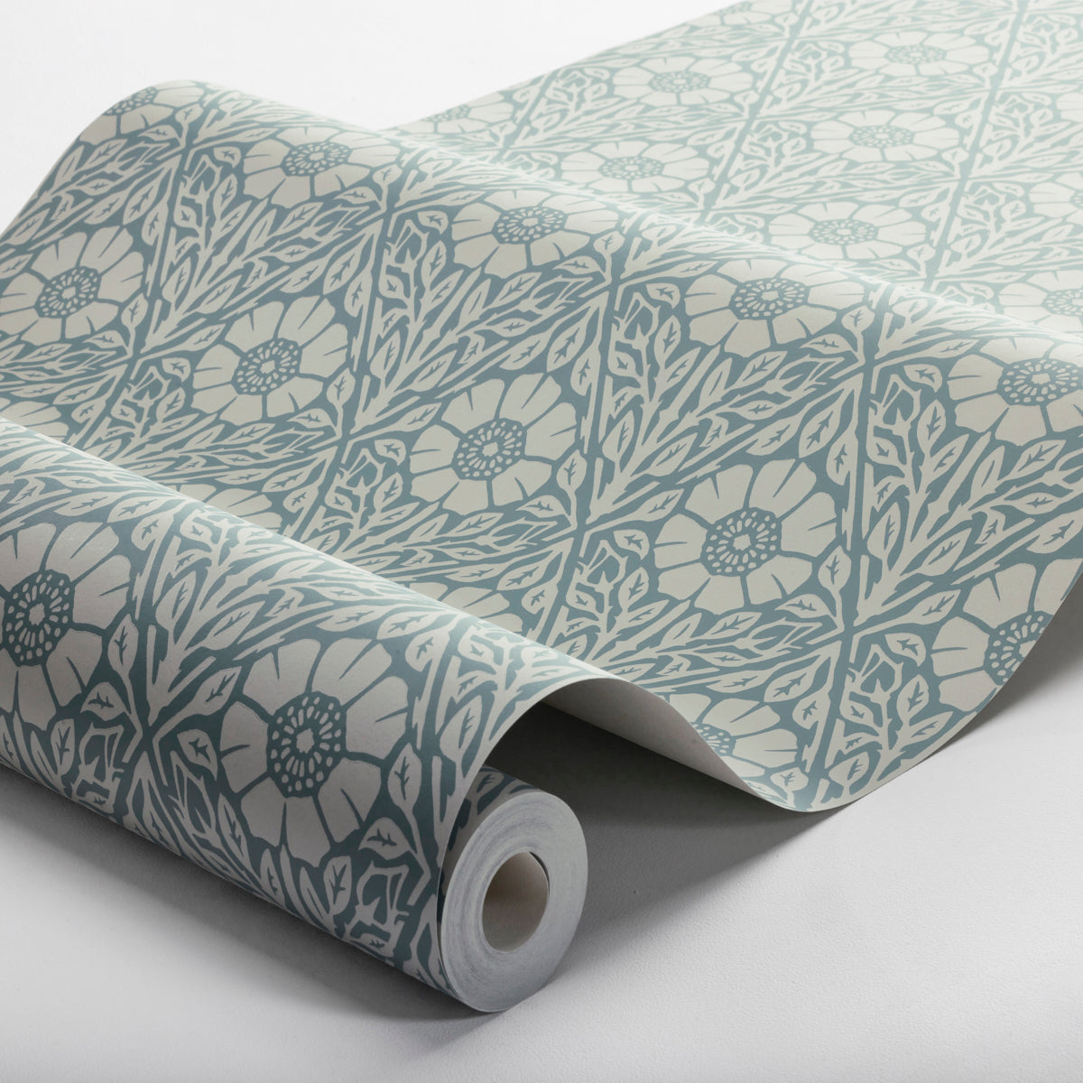 Nyponros Wallpaper in blue color - pattern number 5813 - by Schumacher in the Borastapeter collection