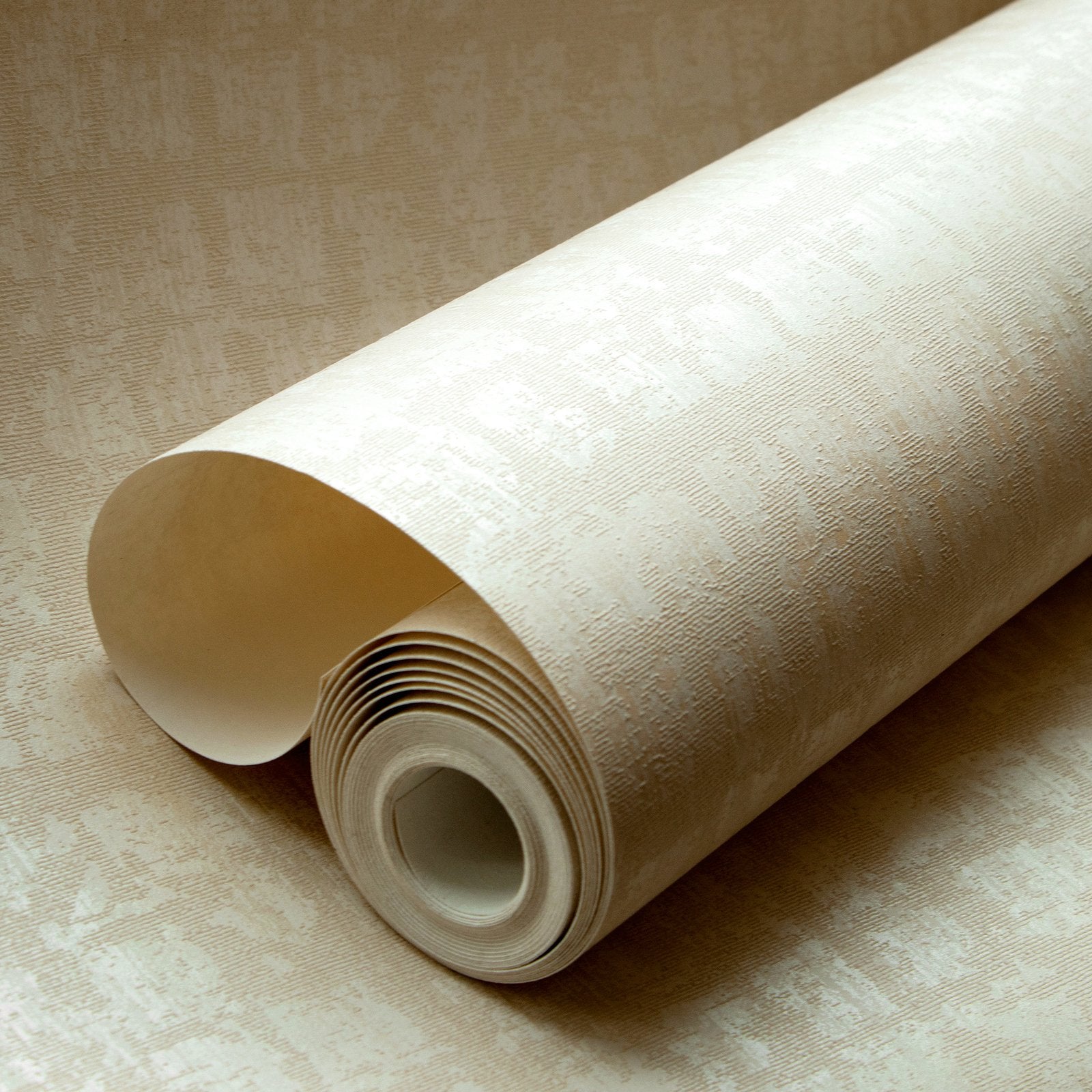 Zeus wallpaper in beige color - pattern number 64282 - by Galerie in the Adonea collection