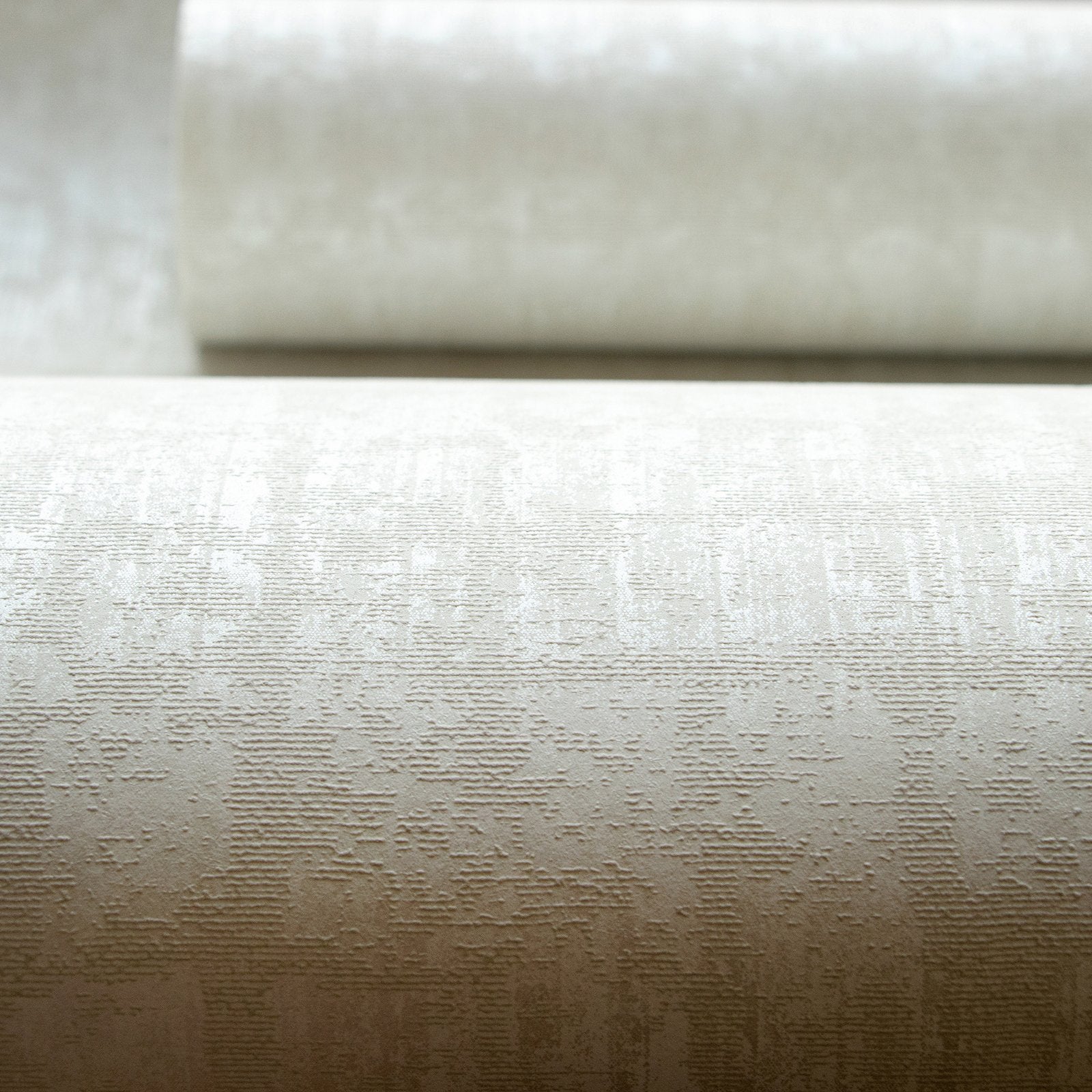Zeus wallpaper in cream color - pattern number 64285 - by Galerie in the Adonea collection
