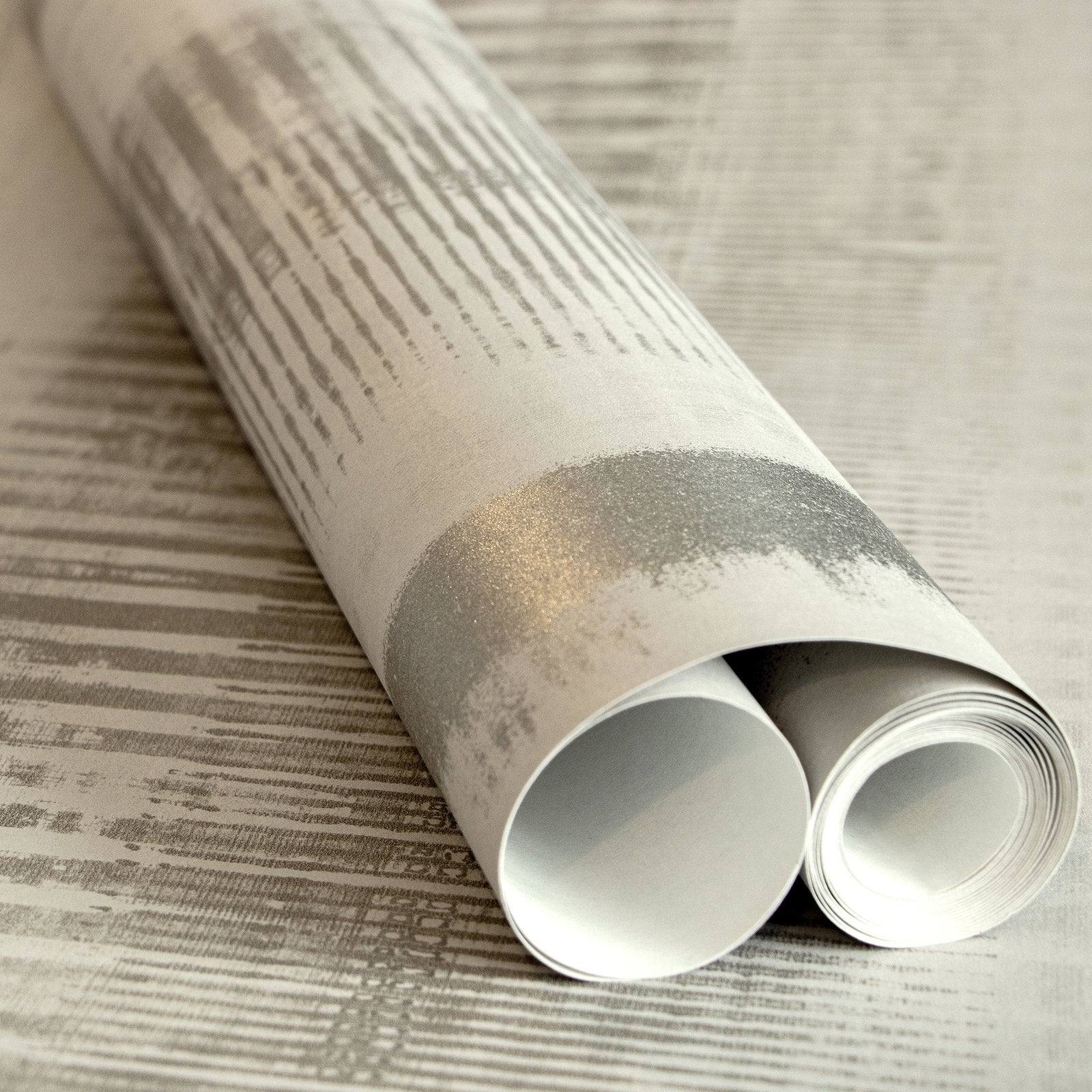 Hermes wallpaper in silver grey color - pattern number 64318 - by Galerie in the Adonea collection