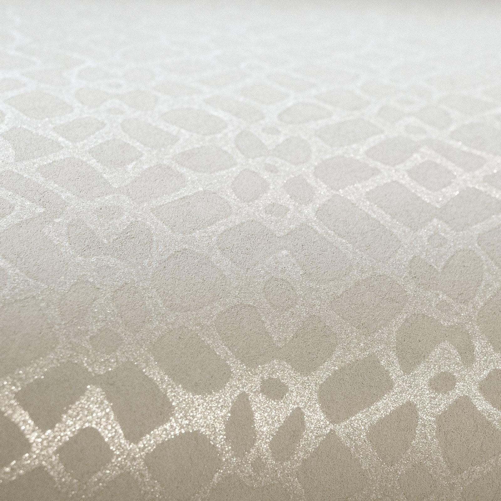 Soul Rosy Grey wallpaper in silver grey color - pattern number GH64653-23 - by Galerie in the Slow Living collection