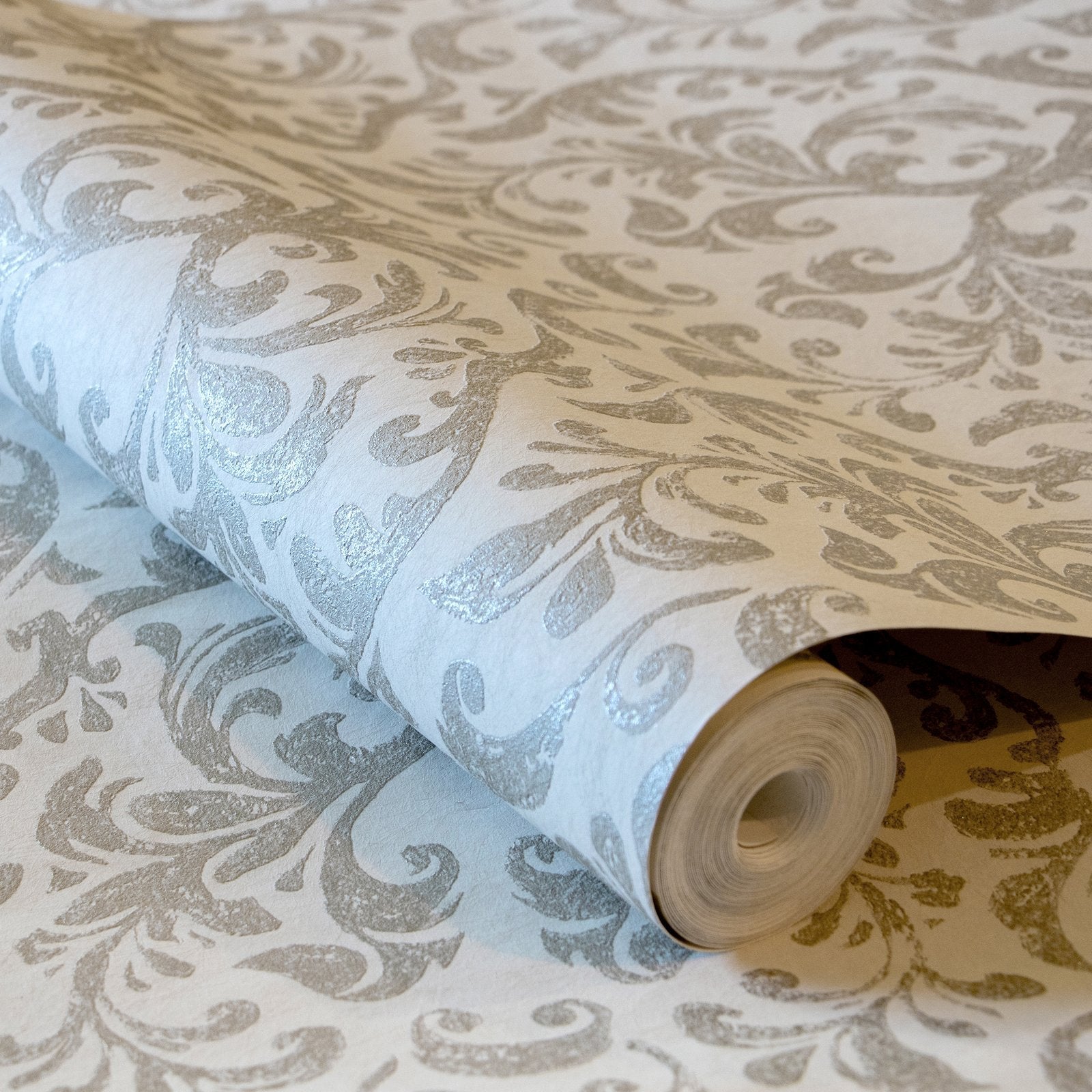 Notting Hill / Loft Damask wallpaper in beige color - pattern number GH64858-23 - by Galerie in the Urban Classics collection