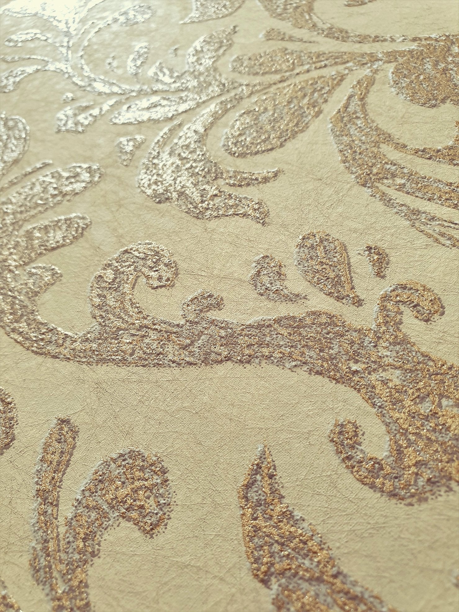 Notting Hill / Loft Damask wallpaper in gold color - pattern number GH64860-23 - by Galerie in the Urban Classics collection