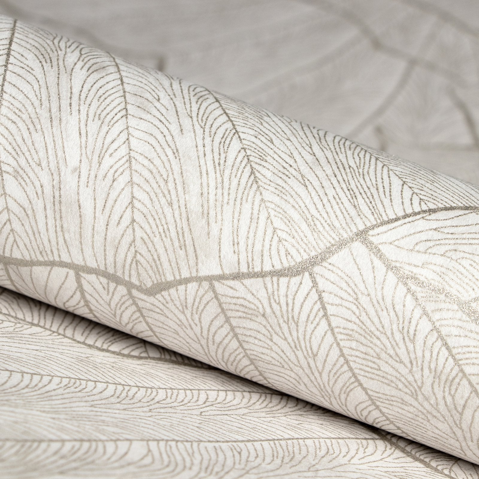 Seashell wallpaper in silver grey color - pattern number GH65004-23 - by Galerie in the Feel collection