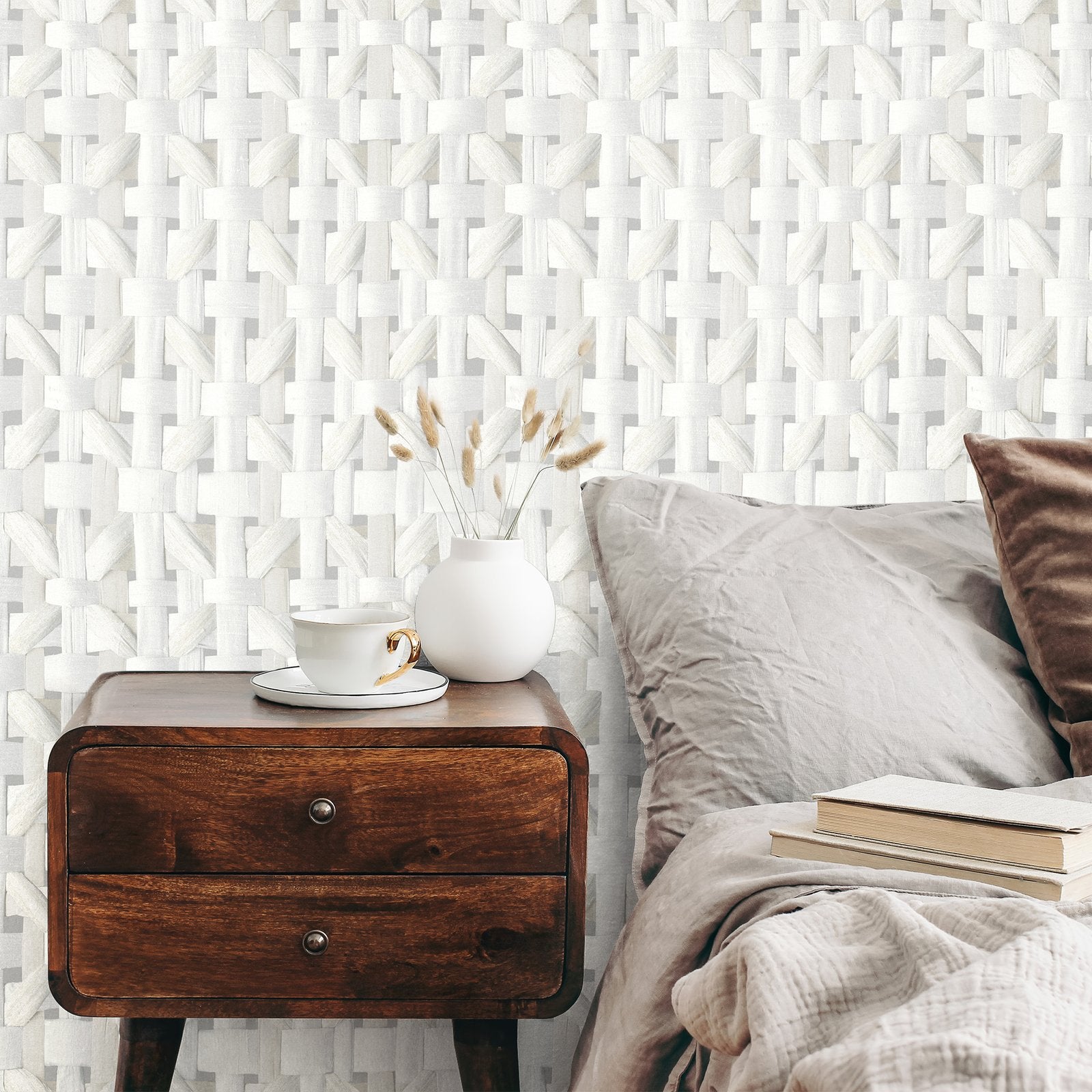 Octagonal Honeycomb wallpaper in silver grey color - pattern number GH65338-23 - by Galerie in the Pepper collection