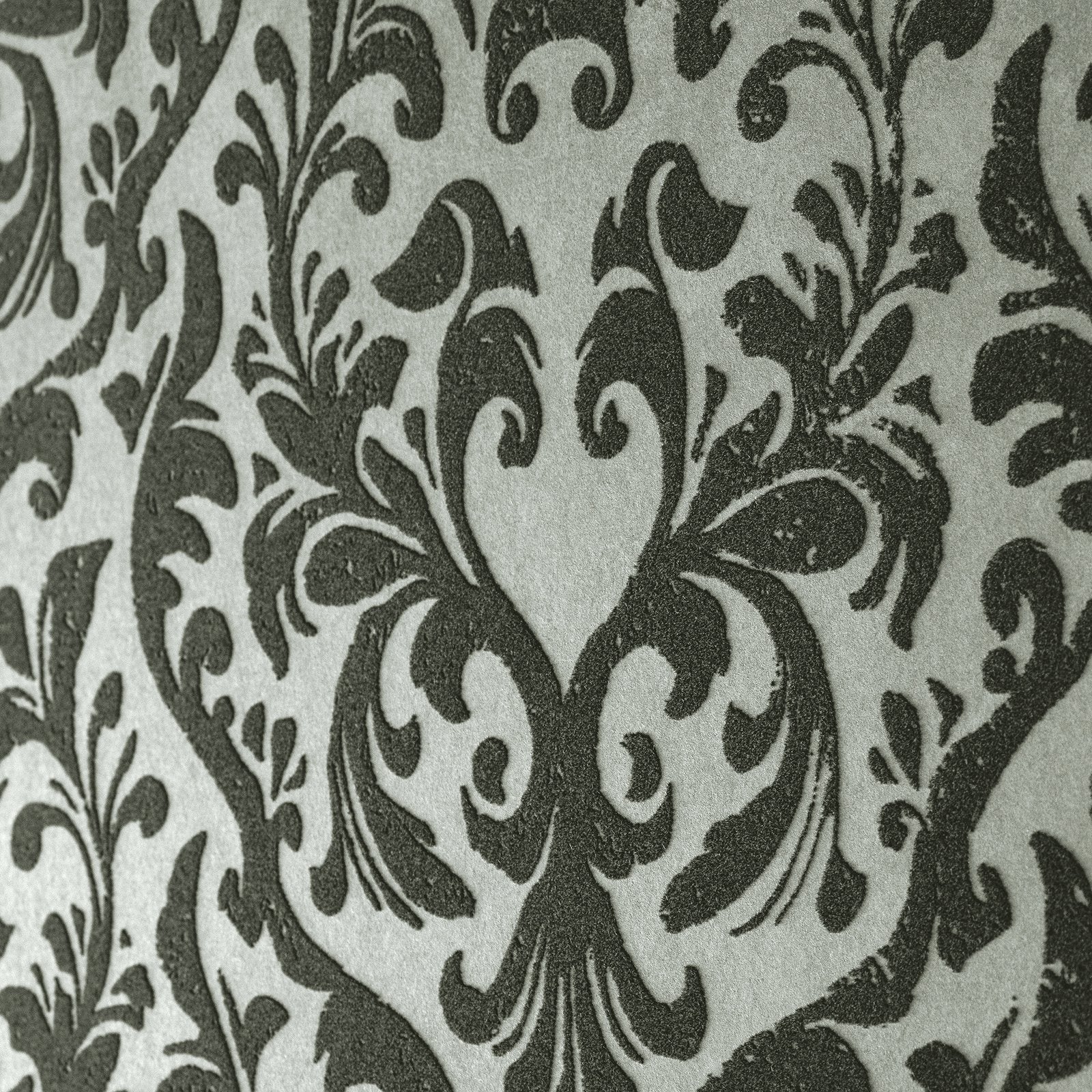 Mayfair / Loft Damask Flock wallpaper in silver grey color - pattern number GH81256-23 - by Galerie in the Urban Classics collection