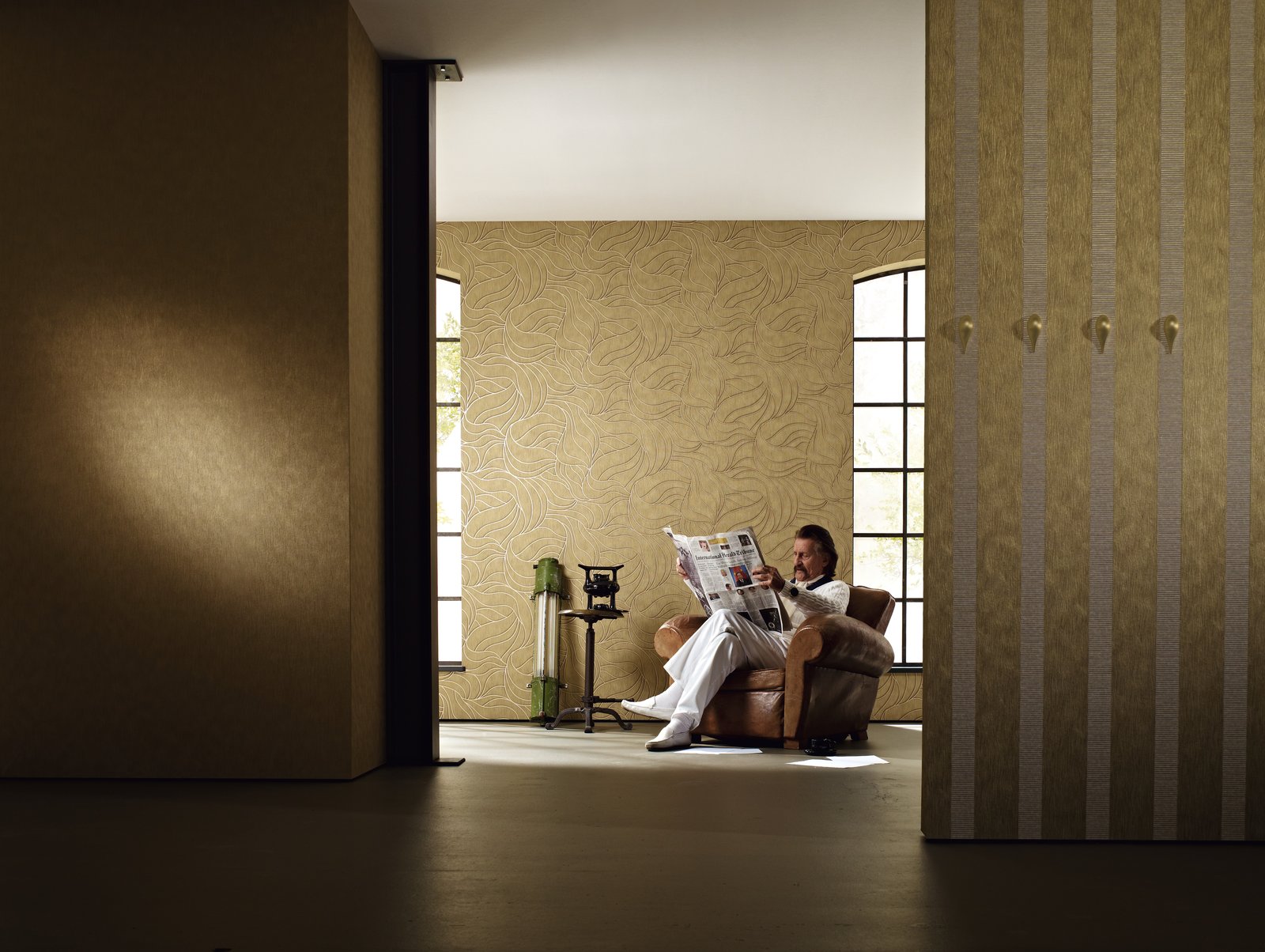 River wallpaper in gold color - pattern number EN91964 - by Galerie in the Energy collection