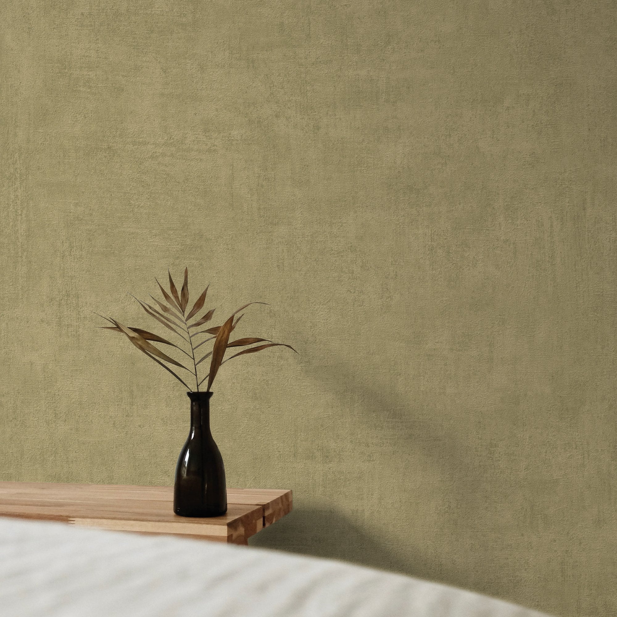 Patinated Plain Wallpaper in green color - pattern number A51514 - by Grandeco in the Orom II collection