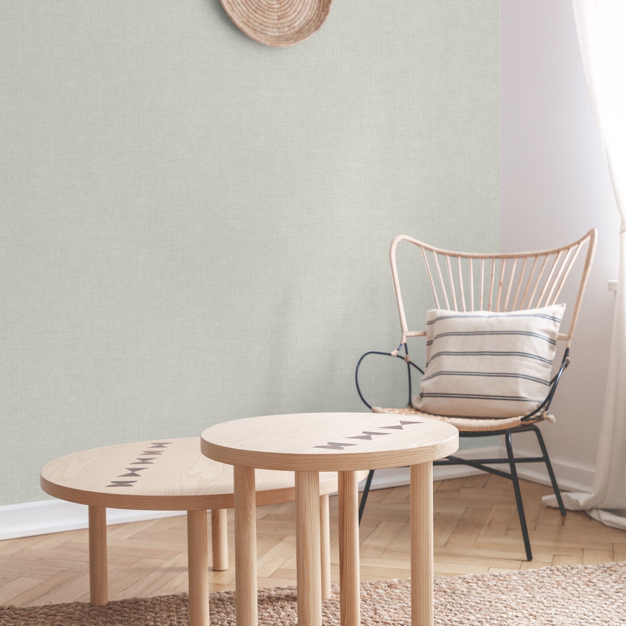 Textile Plain Wallpaper in grey color - pattern number INA71003 - by Grandeco in the Inia collection
