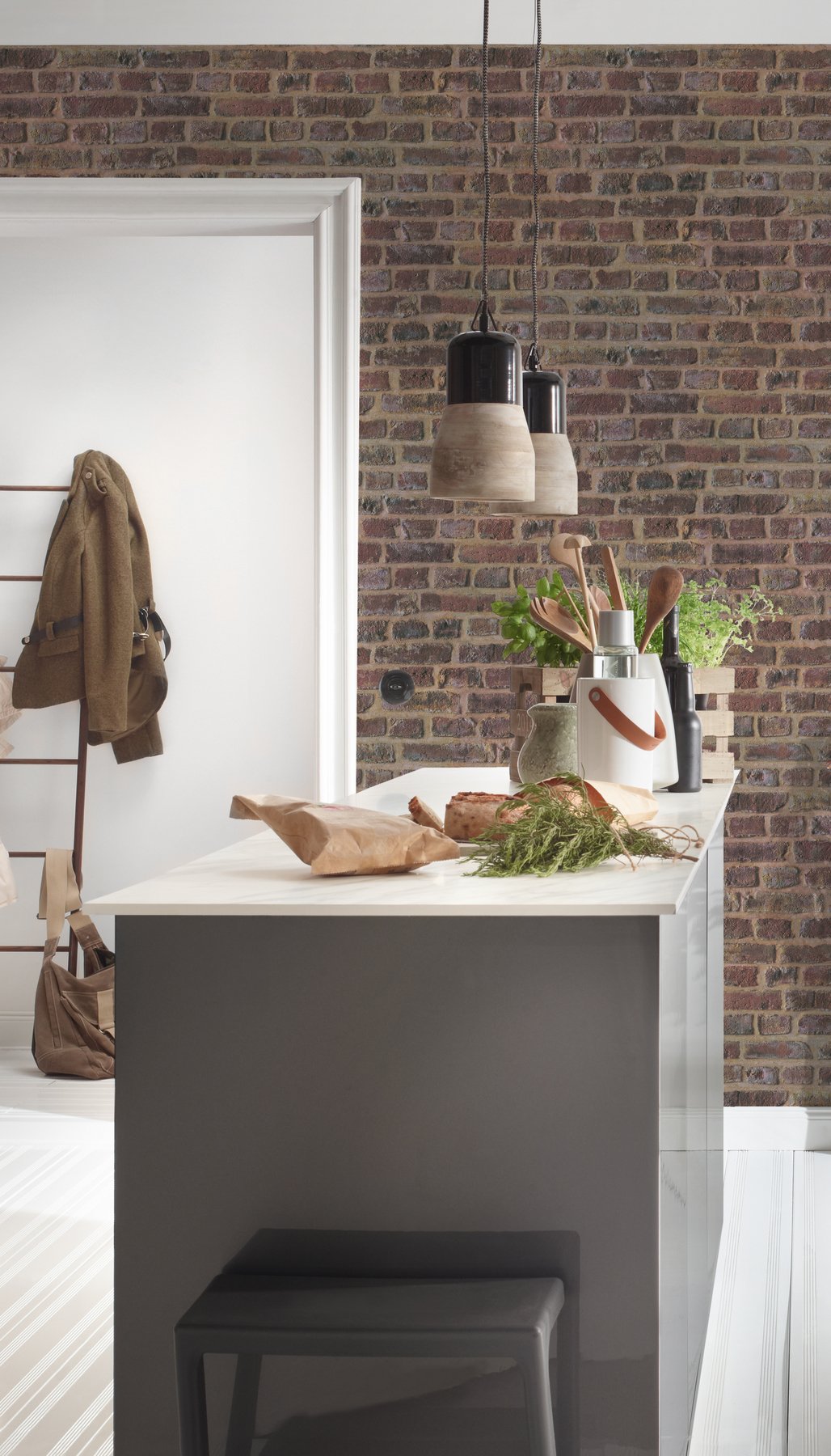 Brickshire Residents Motif wallpaper in beige color - pattern number BB51114 - by Galerie in the The Bricks And More collection