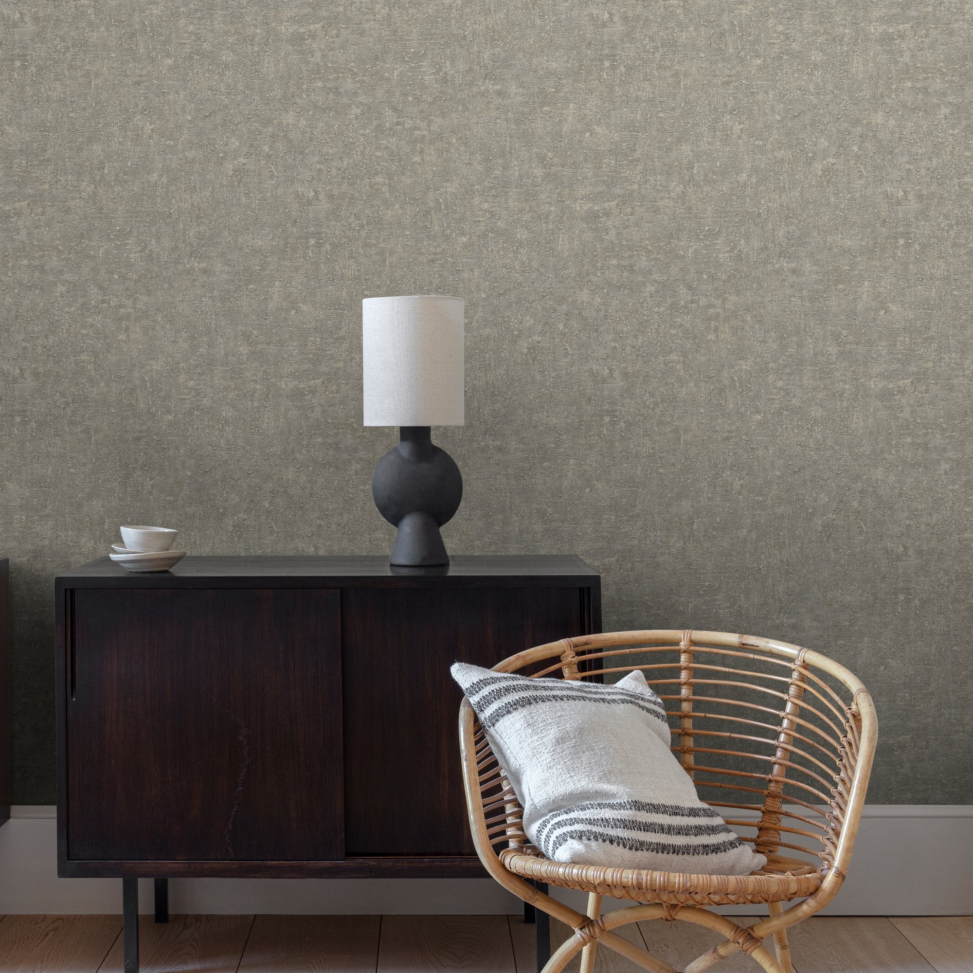 Concrete Plain Wallpaper in black color - pattern number CO1205 - by Grandeco in the Concept collection