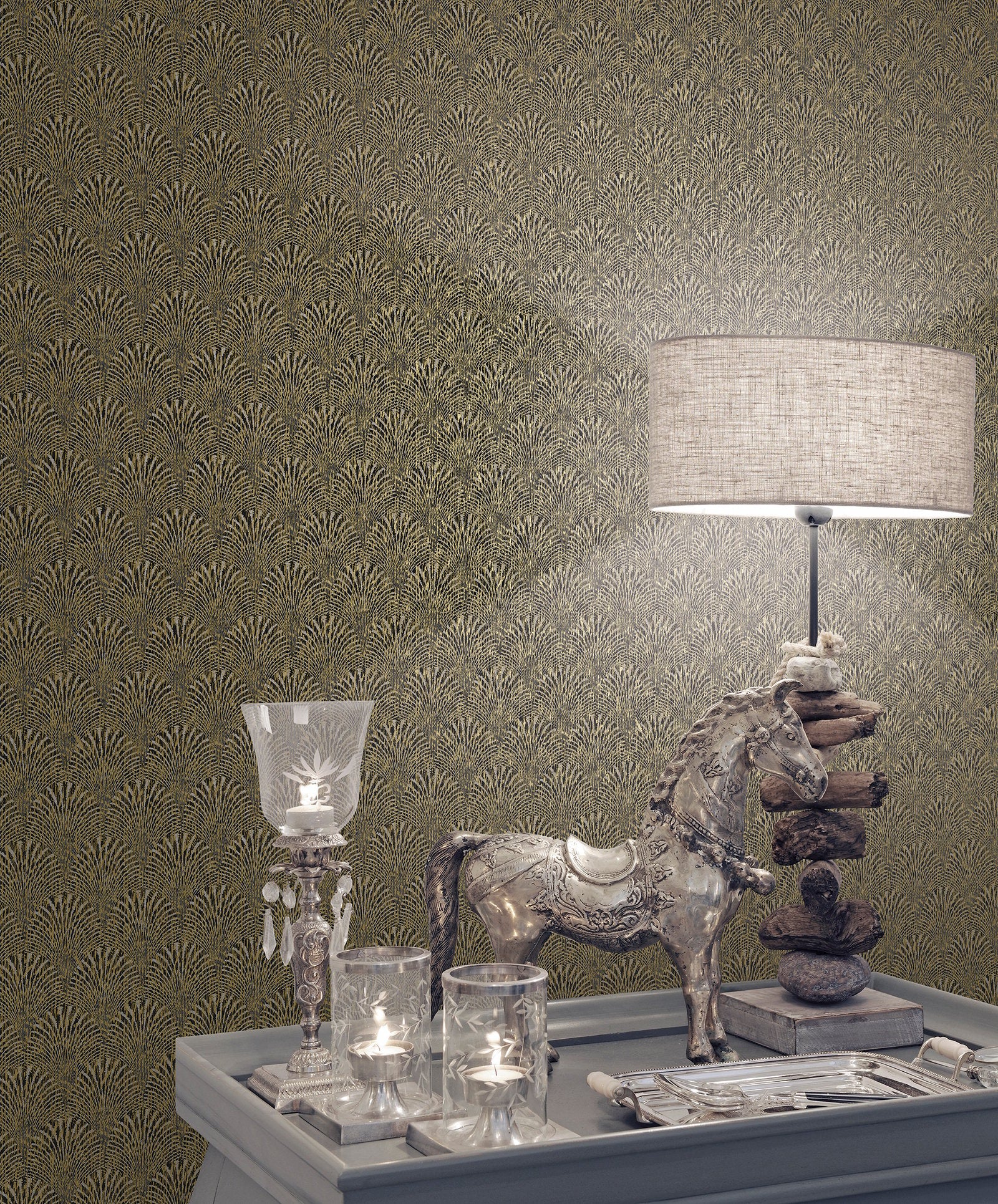 Fan wallpaper in gold color - pattern number F-AF7004 - by Galerie in the Boutique collection