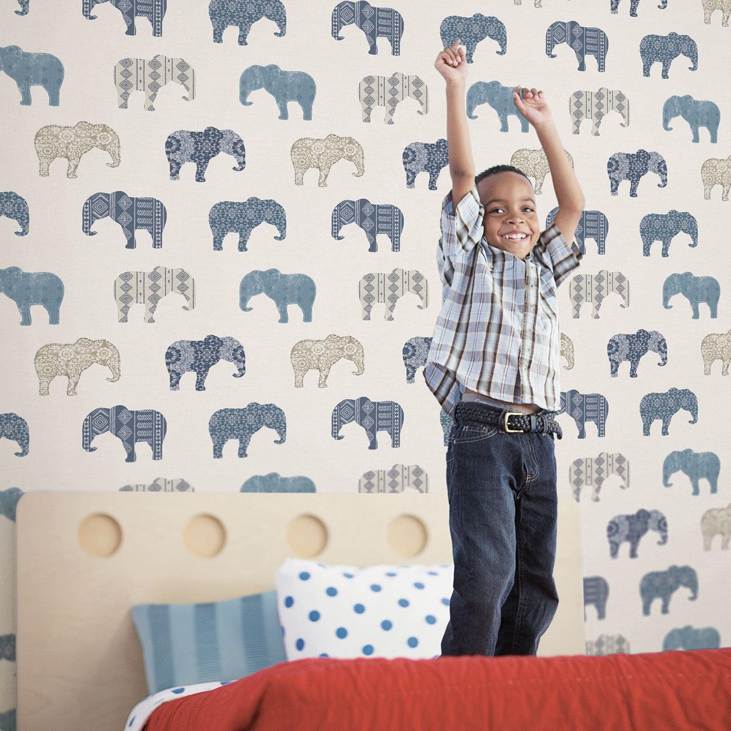 Elephant Motif wallpaper in blue color - pattern number G56528 - by Galerie in the Just 4 Kids 2 collection