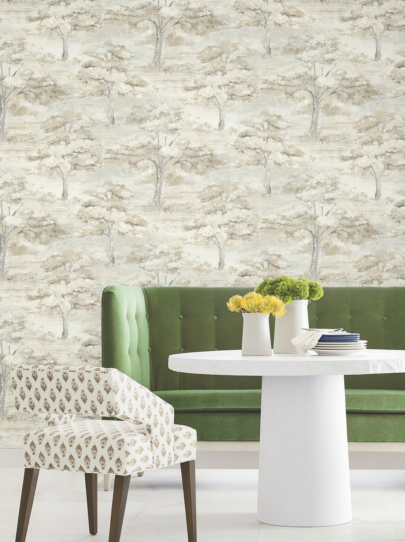 Moreno wallpaper in neutral color - pattern number LL3227 - by Antonina Vella in the Layered Luxe collection