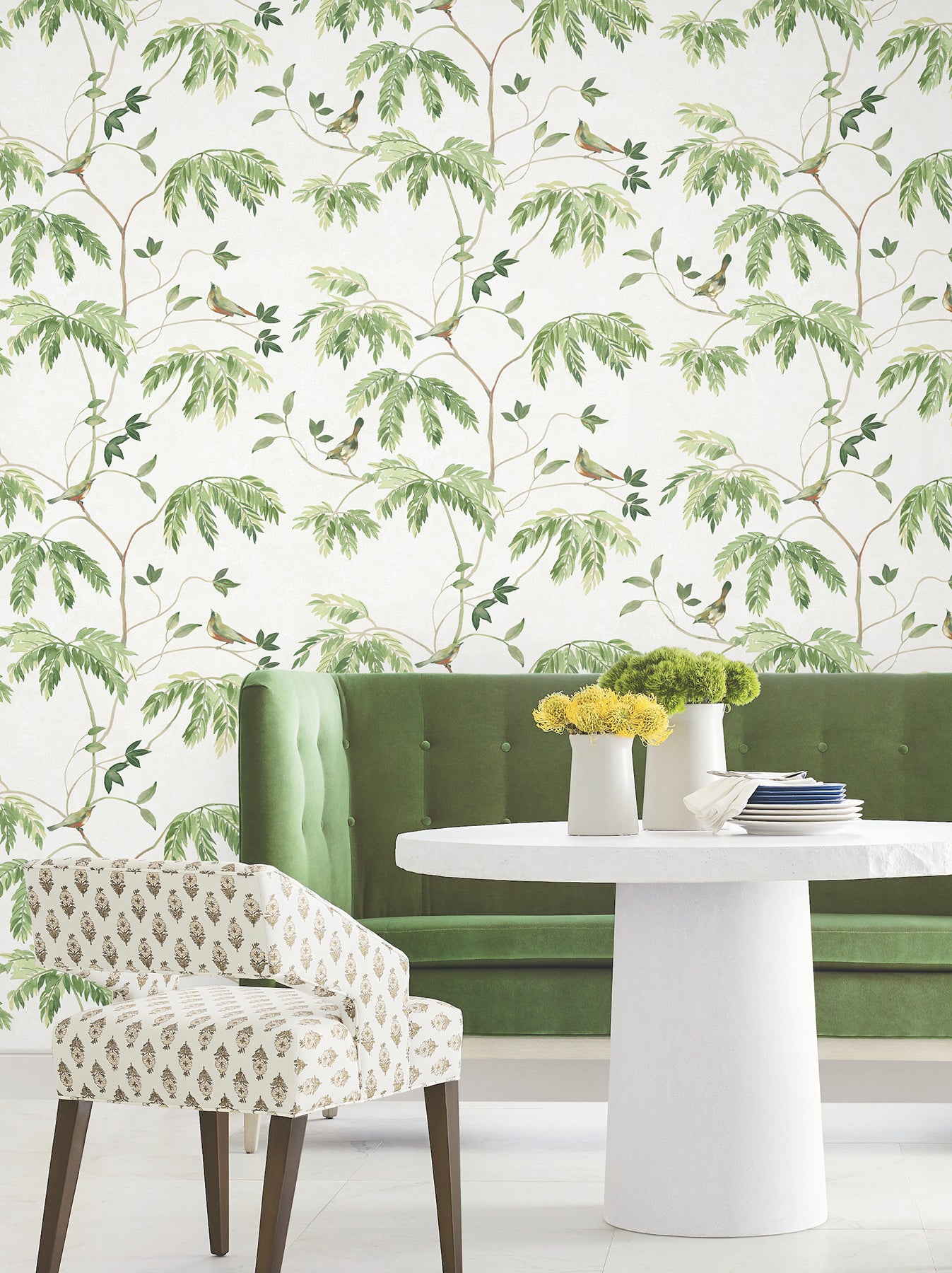 Cillian wallpaper in green color - pattern number LL3250 - by Antonina Vella in the Layered Luxe collection