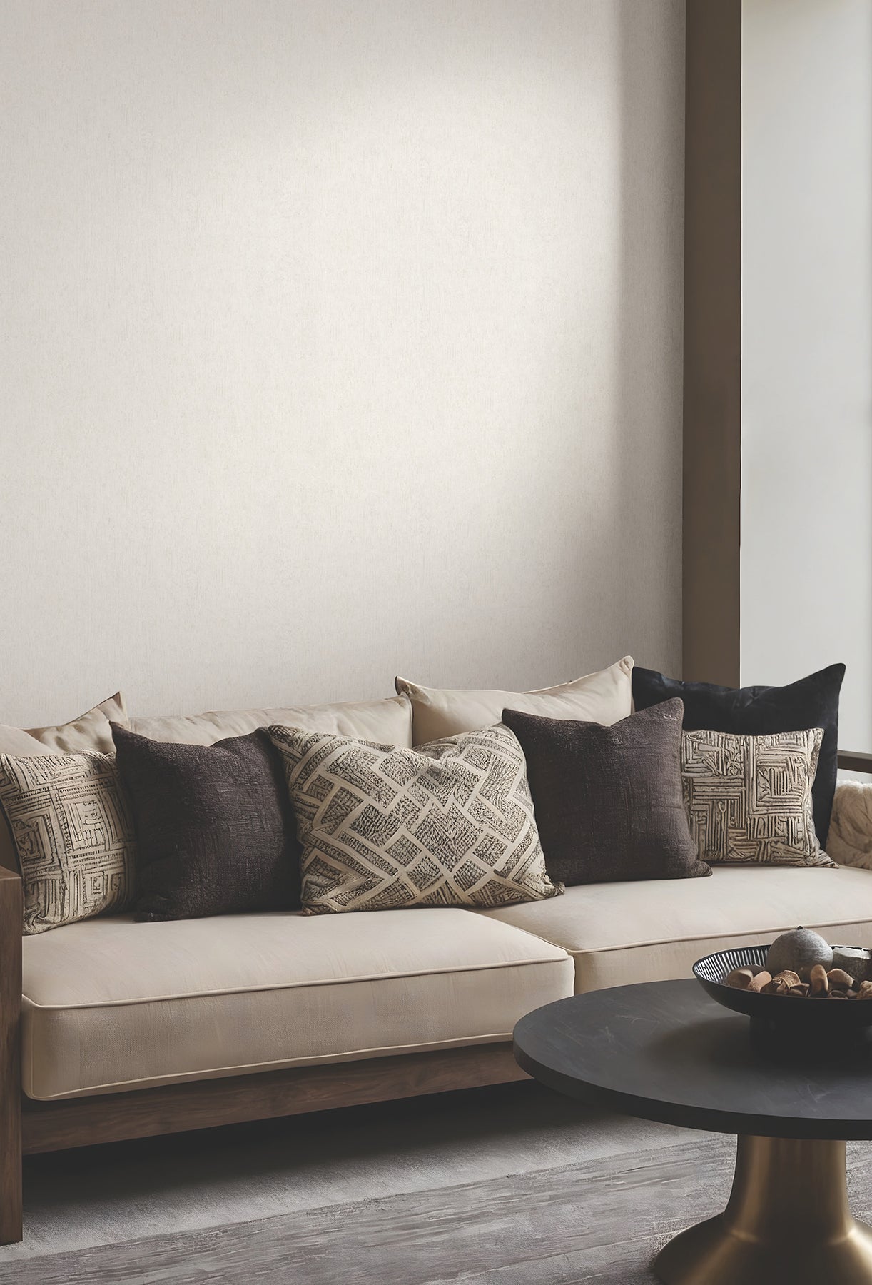 Dustan wallpaper in cream color - pattern number MA35522 - by Antonina Vella in the Opulent Accents collection