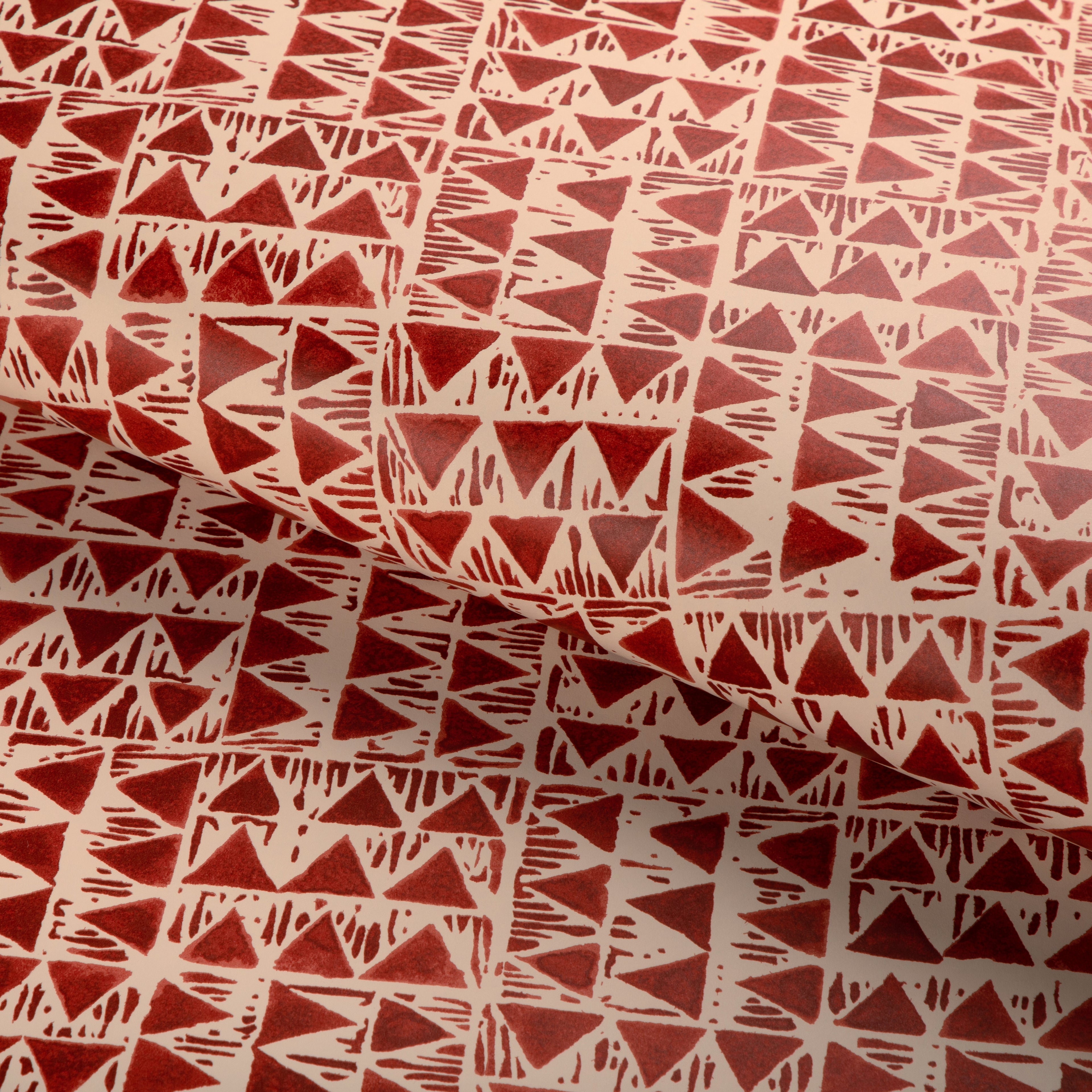 Yampa Paper Wallpaper in ruby color - pattern number P2020114.19.0 - by Lee Jofa in the Clare collection