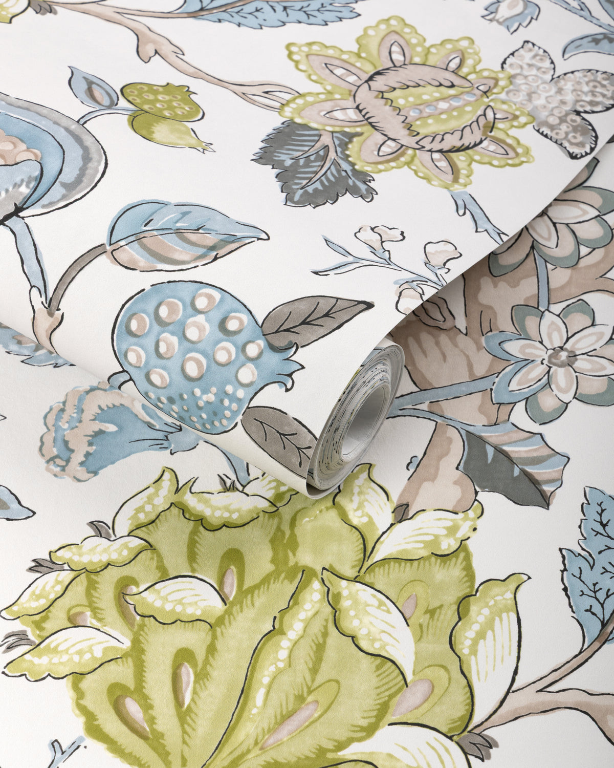 Hazelwood Wallpaper in Mineral color - pattern number P2023119.1523.0 - by Lee Jofa in the Whitley Hall collection
