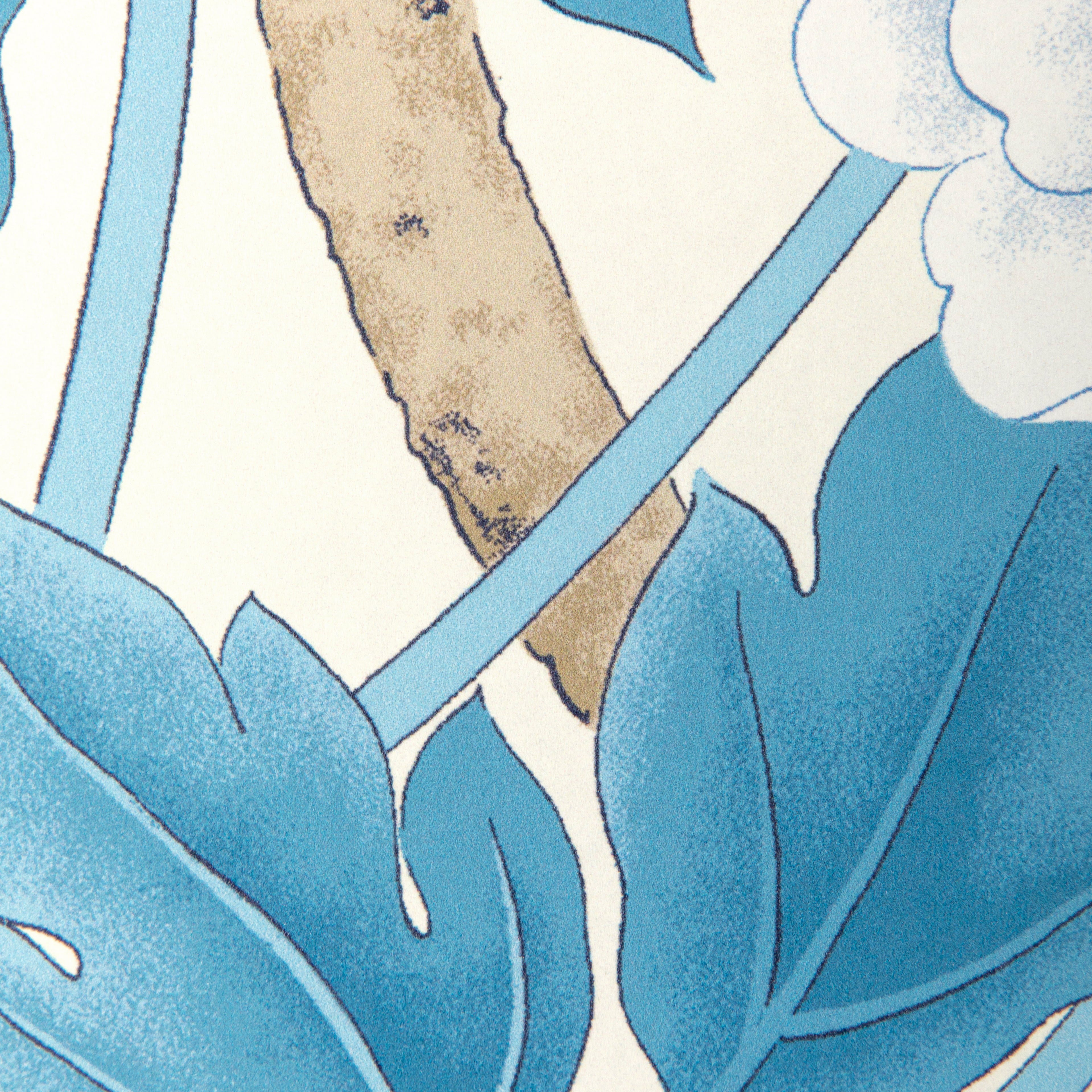 Gardenia Paper Wallpaper in delft/sky color - pattern number P2023128.155.0 - by Lee Jofa in the Garden Walk collection