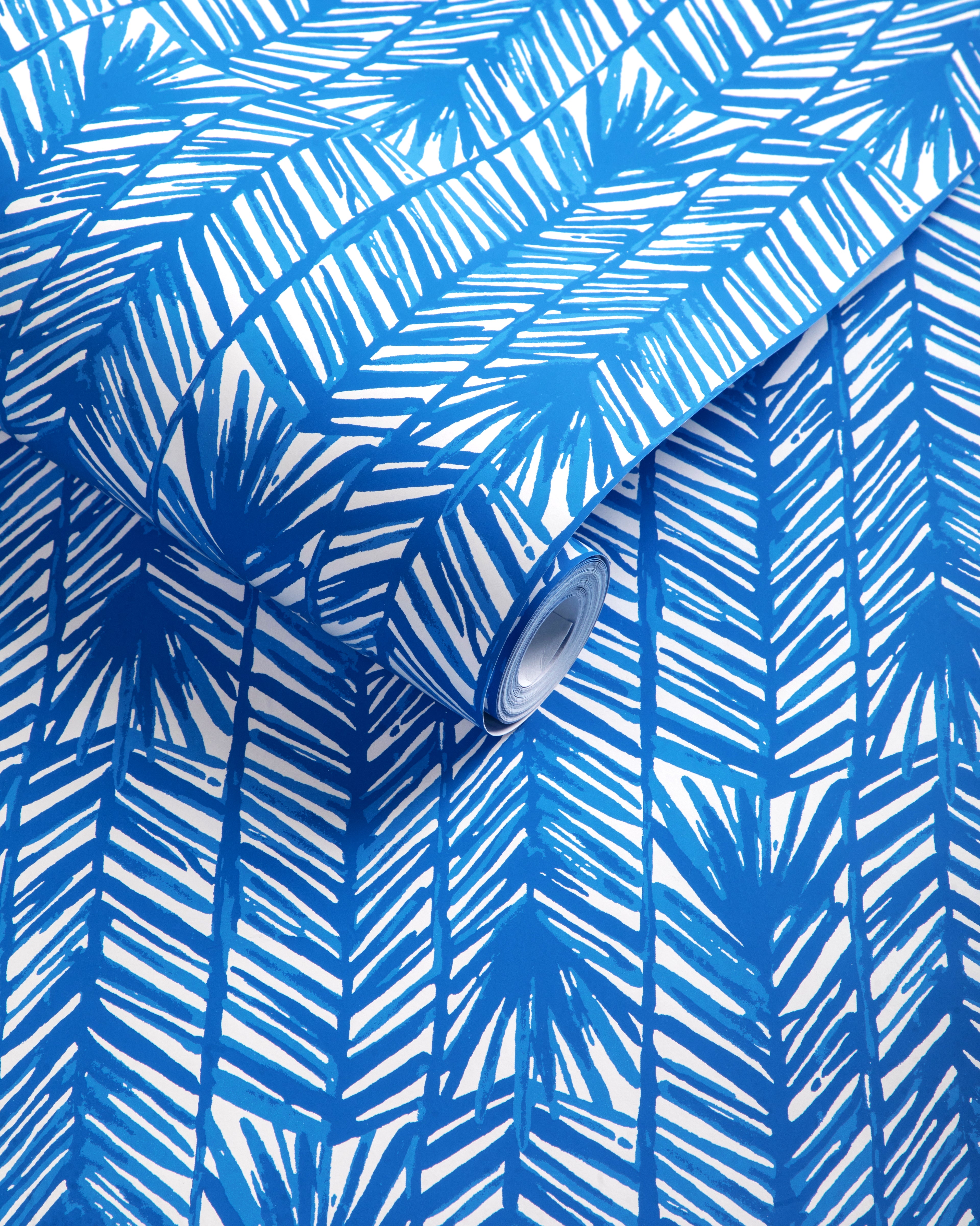 Costa Verde Wallpaper in lapis color - pattern number P2025109.5.0 - by Lee Jofa in the Lilly Pulitzer III collection