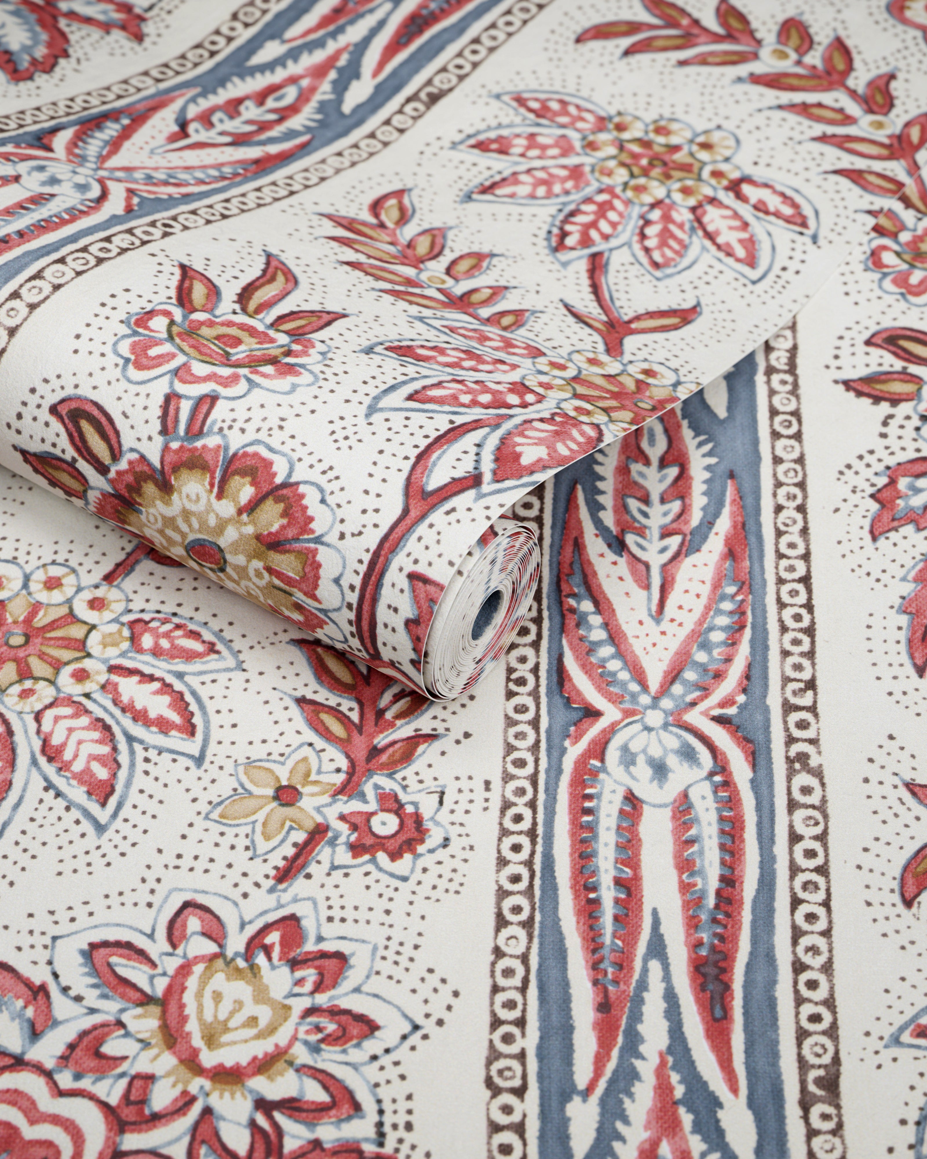 Margaux Wallpaper in brick color - pattern number P2026104.924.0 - by Lee Jofa in the Gracie Gardens collection