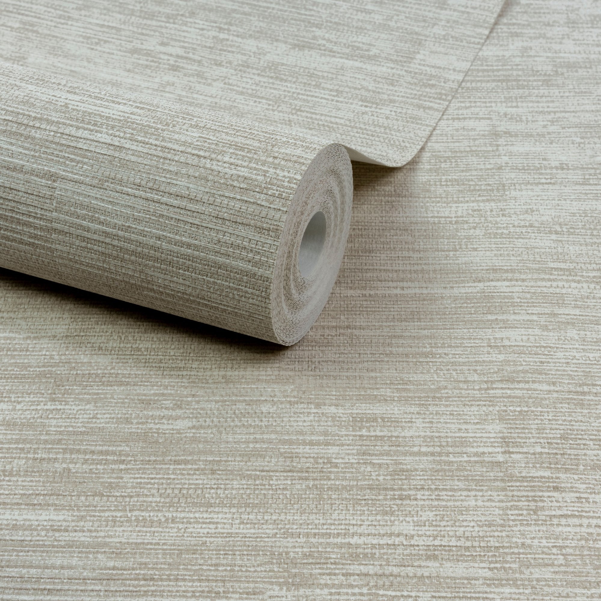 Textile Plain Wallpaper in beige color - pattern number PW1002 - by Grandeco in the Precious Weaves collection