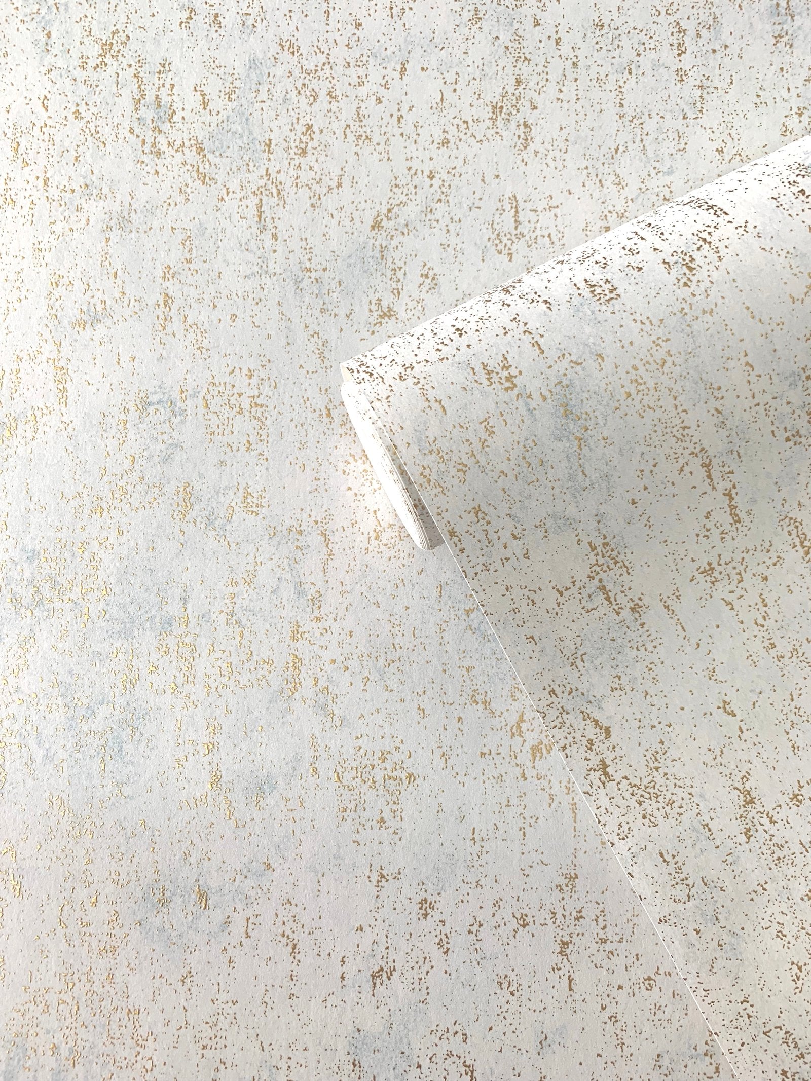 Speck wallpaper in gold color - pattern number SR28403 - by Galerie in the Lustre collection