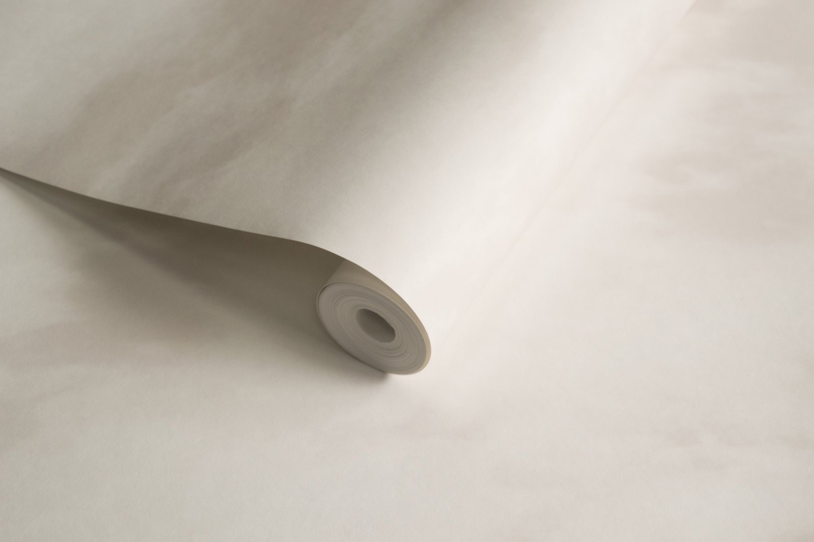 Cloud Natural wallpaper in beige color - pattern number SS21248 - by Galerie in the Style Sisters collection