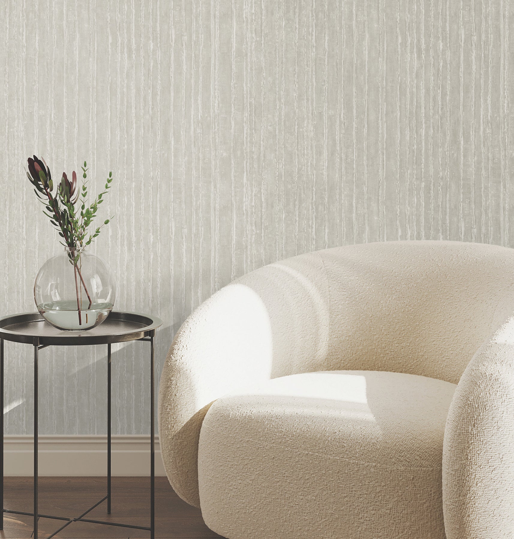 Precious Metal Wallpaper in silver color - pattern number UW1024N - by York in the Atmosphere Digest collection
