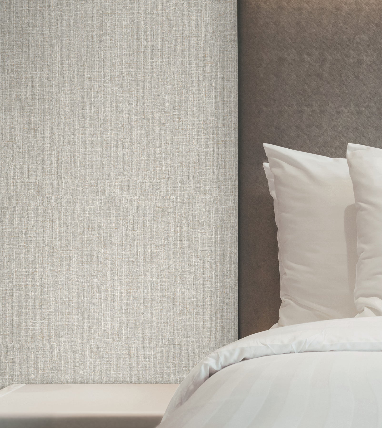 Heathered Linen Wallpaper in beige color - pattern number UW1124N - by York in the Atmosphere Digest collection