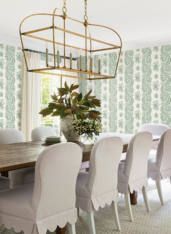 Beaumont wallpaper in green color - pattern number VP1301 - by Antonina Vella in the Jardin collection