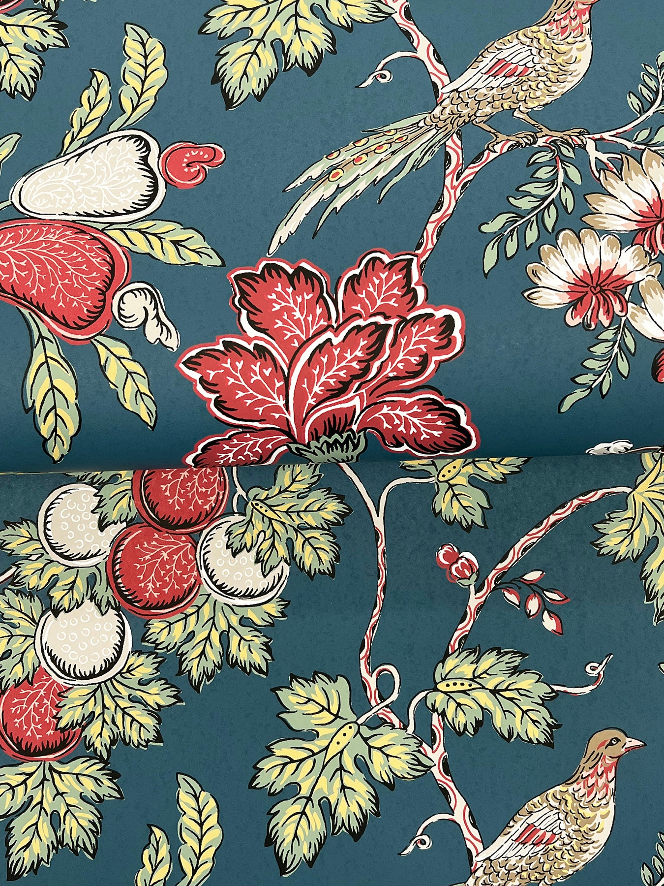 Parterre wallpaper in indigo color - pattern number VP1311 - by Antonina Vella in the Jardin collection