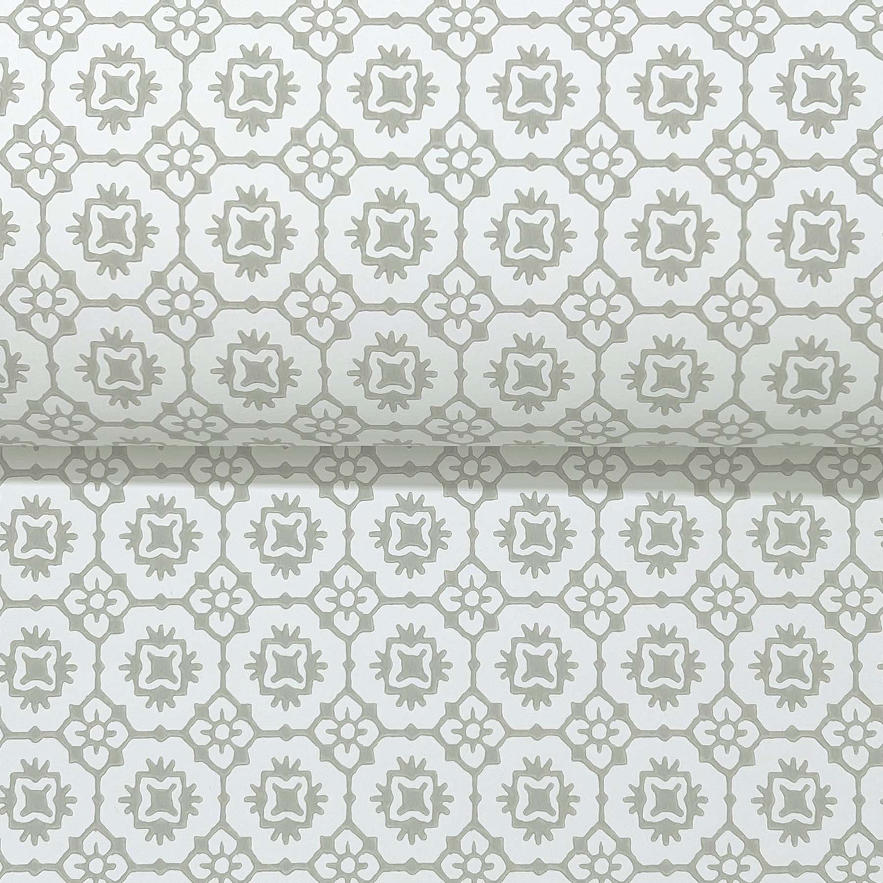 Priti wallpaper in grey color - pattern number VP1334 - by Antonina Vella in the Jardin collection