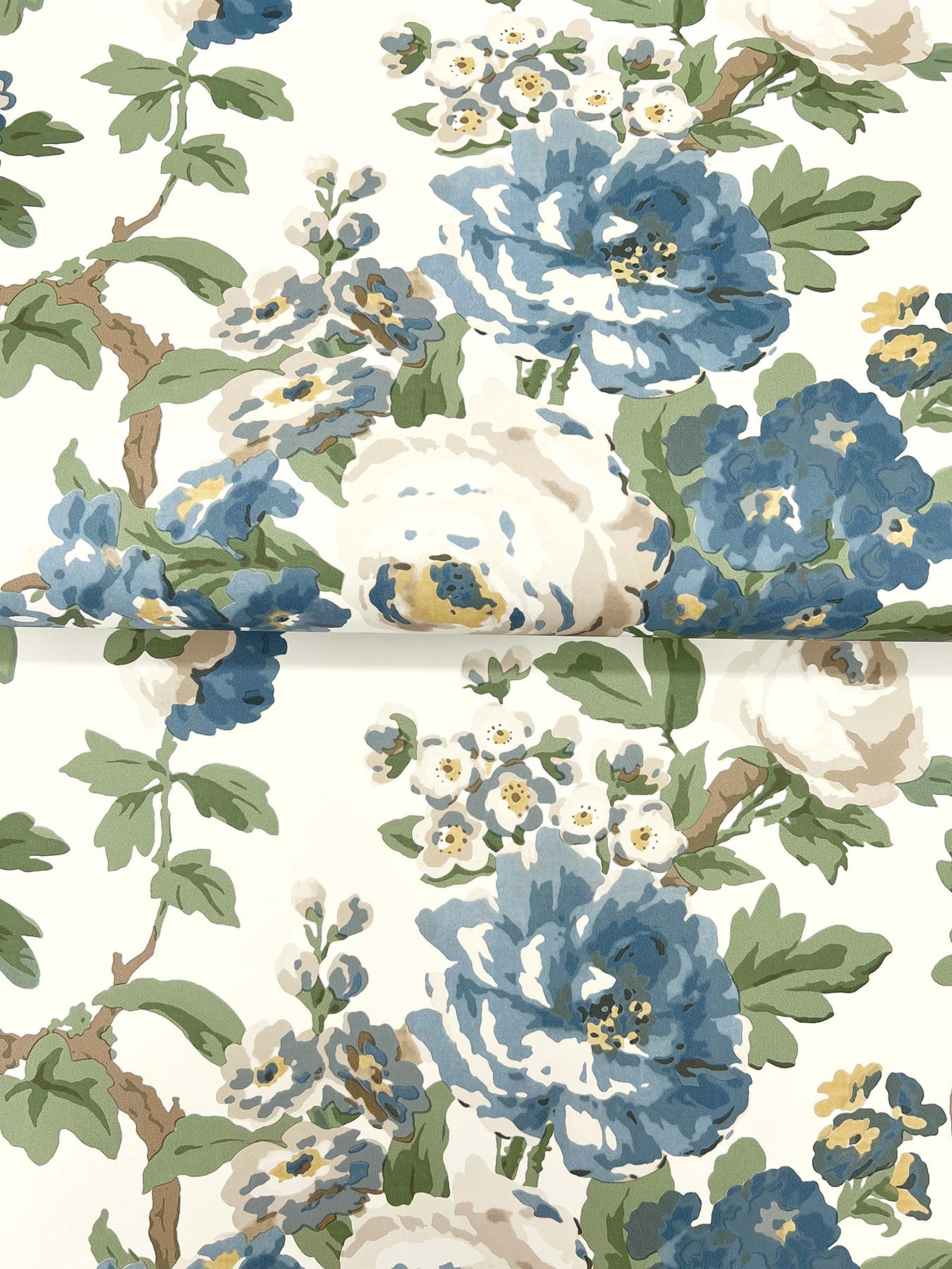 Beatrix wallpaper in blue and green color - pattern number VP1352 - by Antonina Vella in the Jardin collection