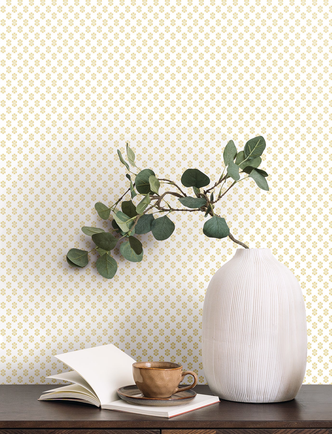 Brioni wallpaper in butter color - pattern number VP1392 - by Antonina Vella in the Jardin collection