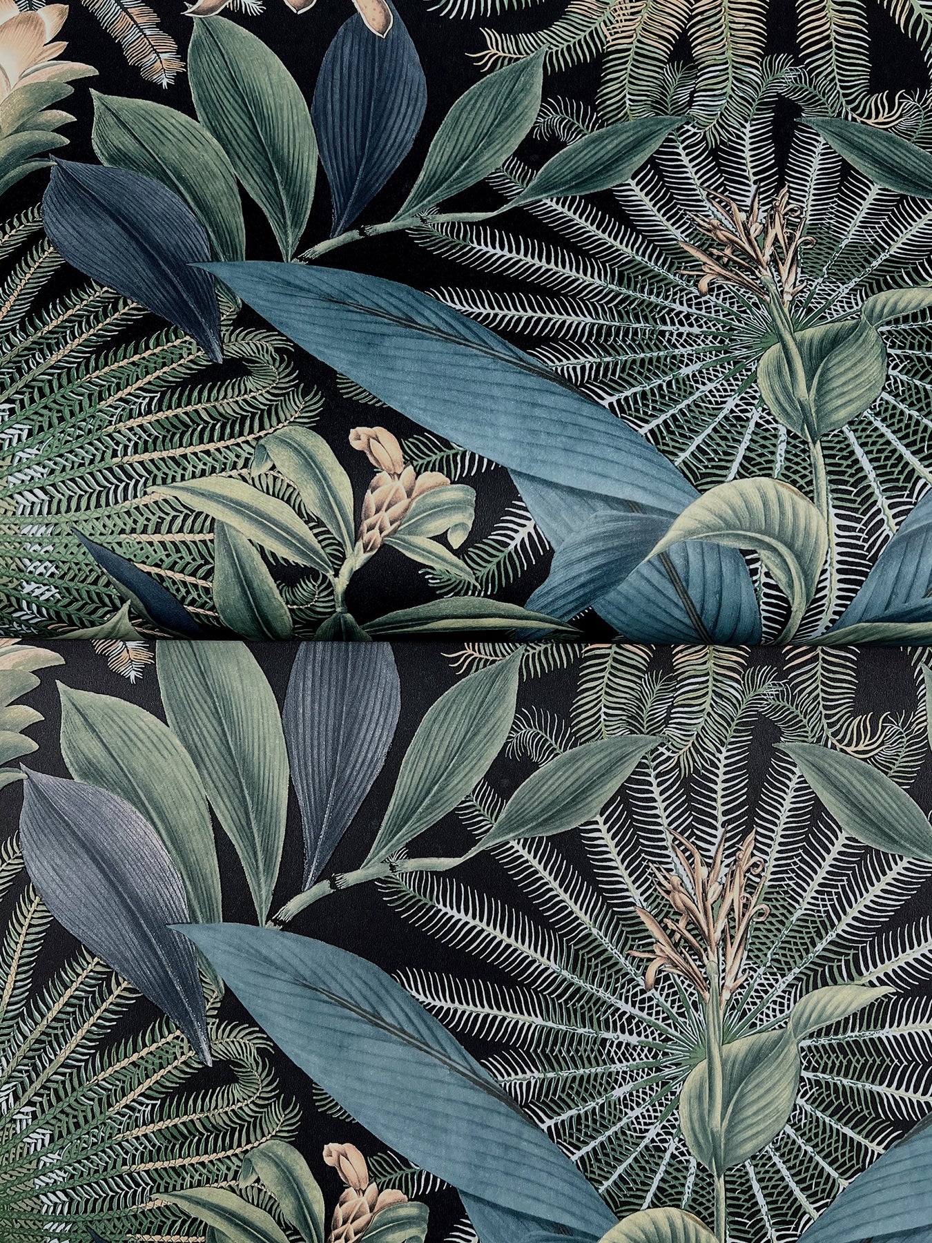 Enchanted Garden wallpaper in navy color - pattern number VR1532 - by Ronald Redding in the Caviar collection