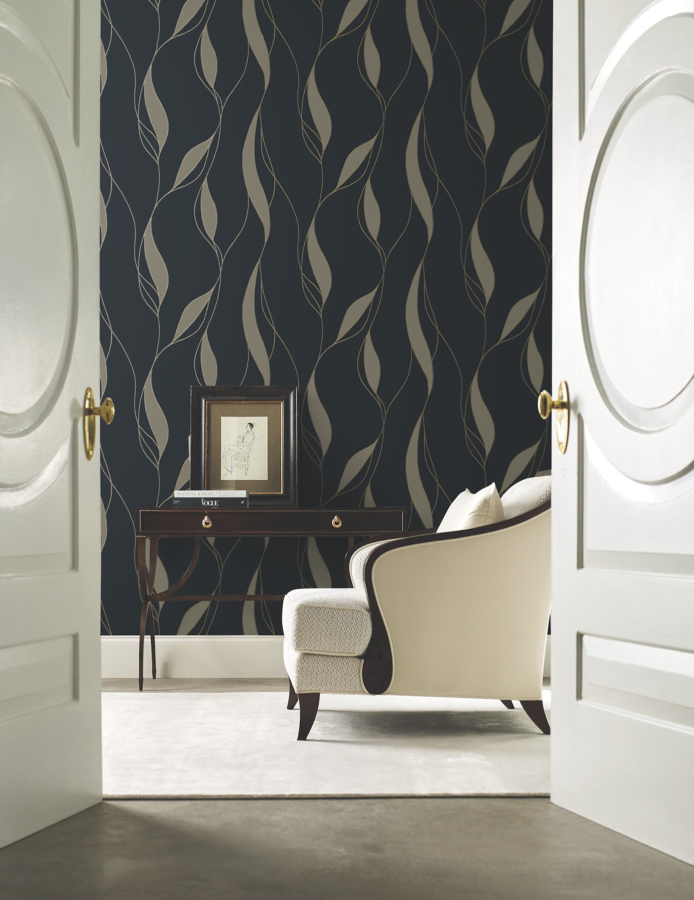Society Hill wallpaper in black color - pattern number VR1549 - by Ronald Redding in the Caviar collection