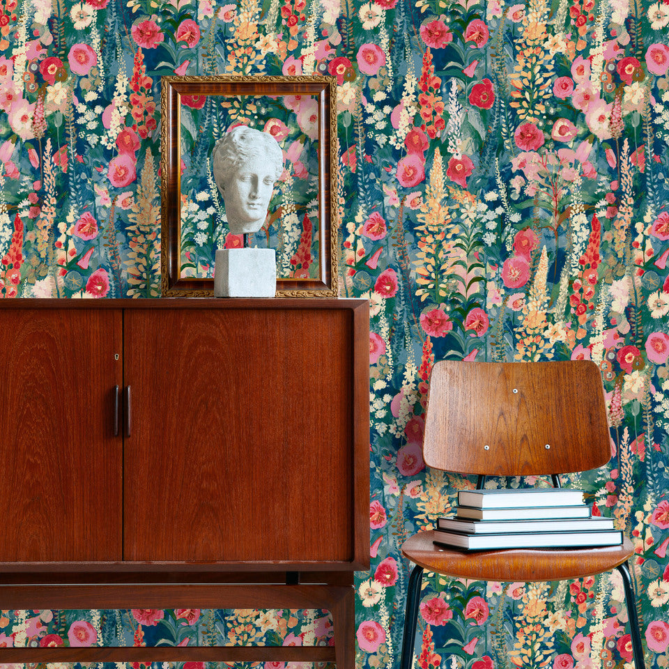 Classical Floral All-over Wallpaper in red color - pattern number INA74602 - by Grandeco in the Inia collection